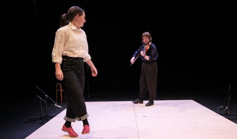 Deiseil: Dancing in Time