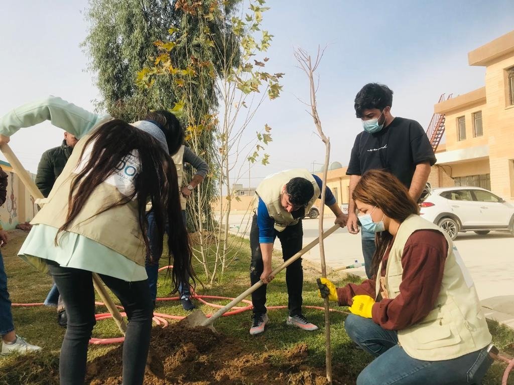 Sinjar Academy Plants 130 trees in Sinjar