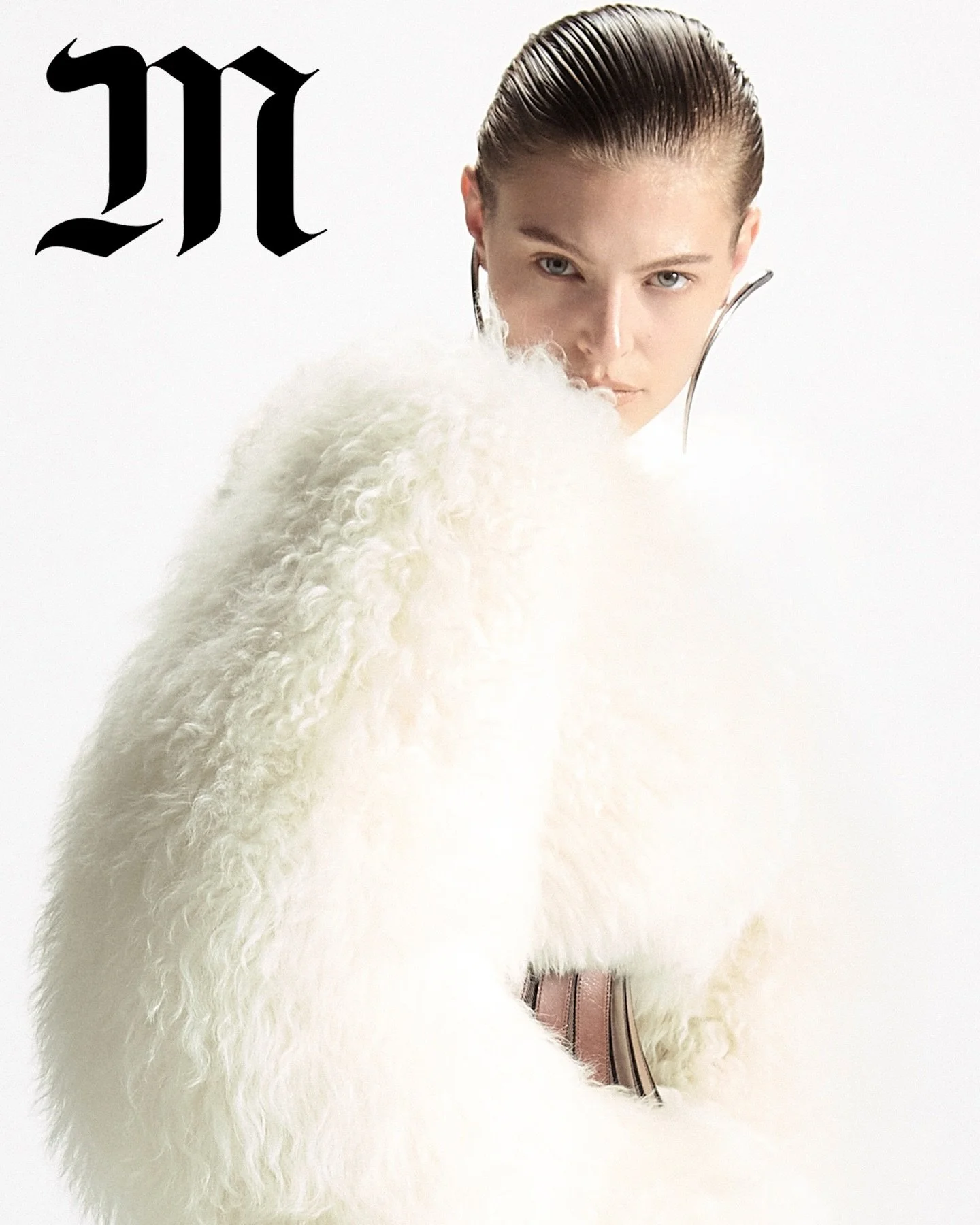 🤍 @m_magazine with @bibi_breslin 
shot by @leacolombo &amp; styled by @georgia.pendlebury in our upcoming Thorn and Armada earrings

#bibibreslin #mmagazine #leacolombo #georgiapendlebury #kiskalab