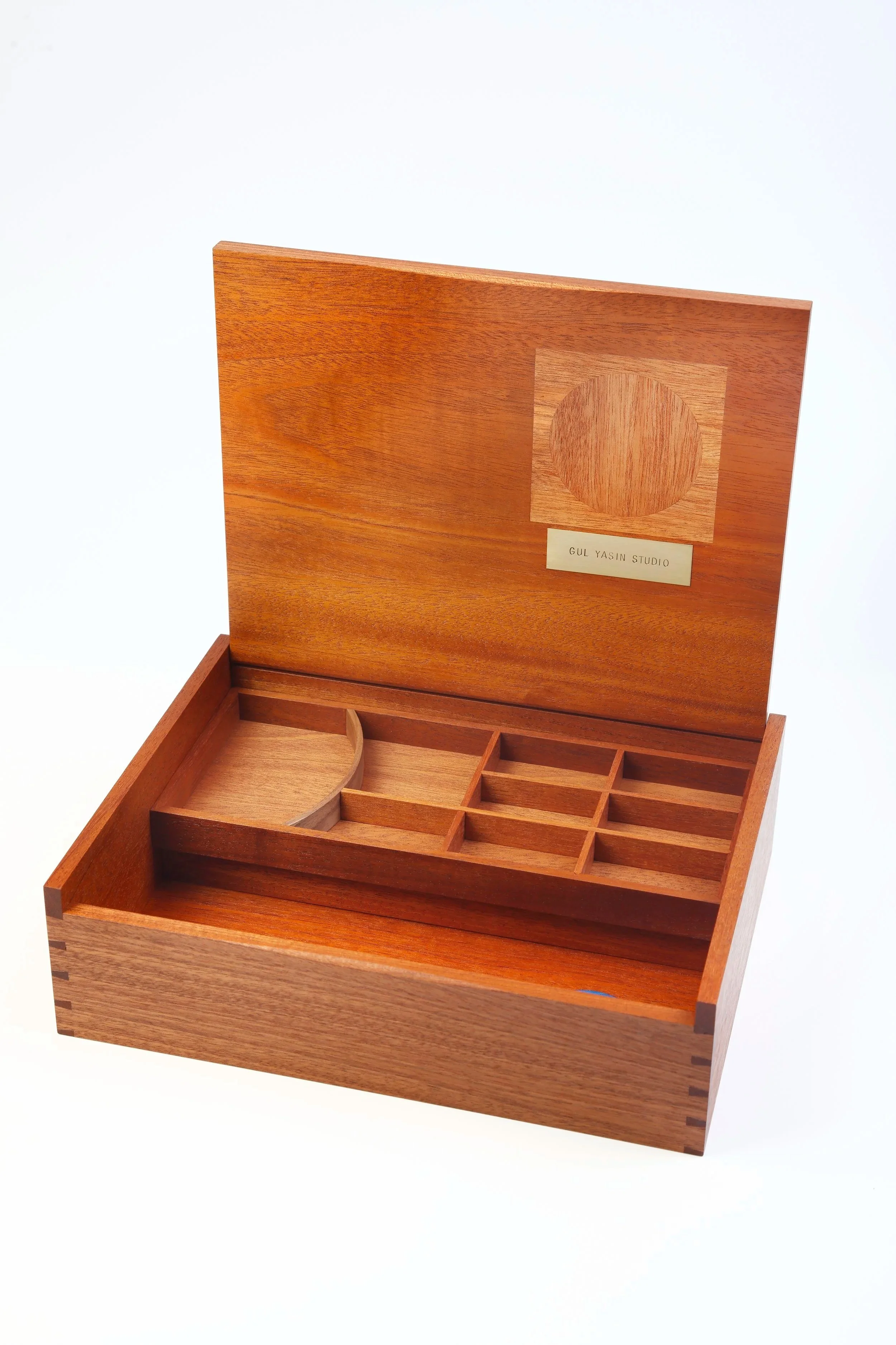Gul+Box023.jpg