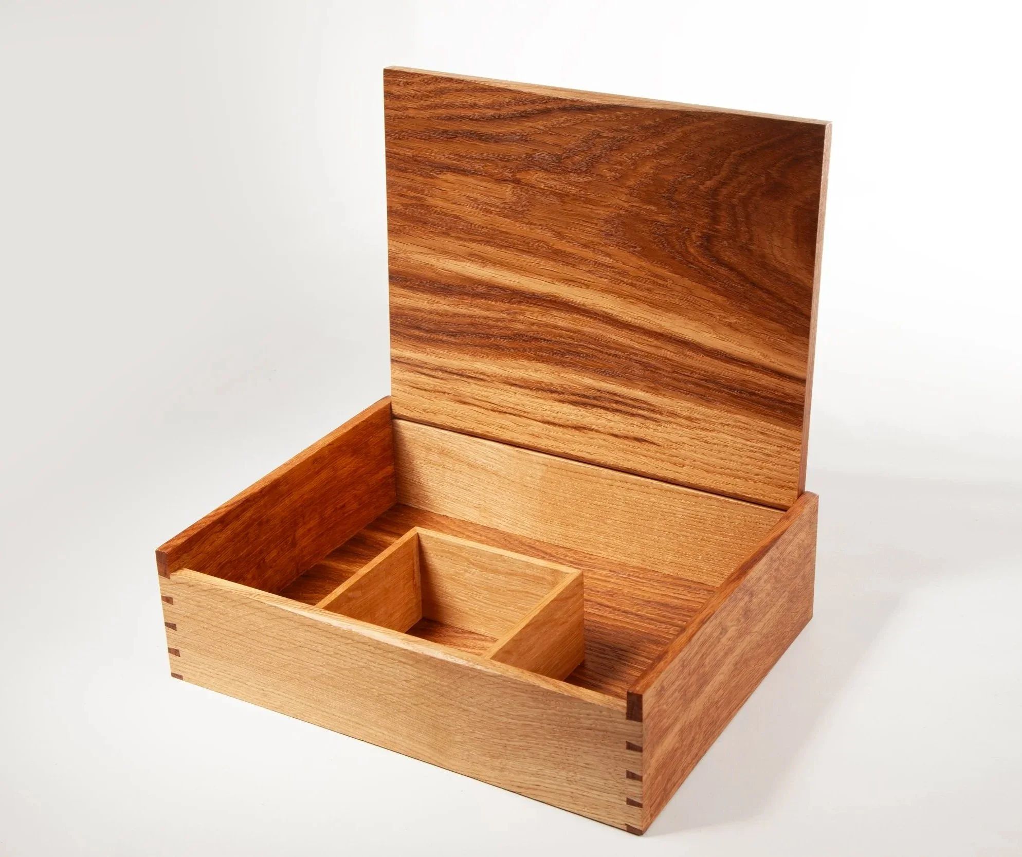 Dani+box+4.jpg