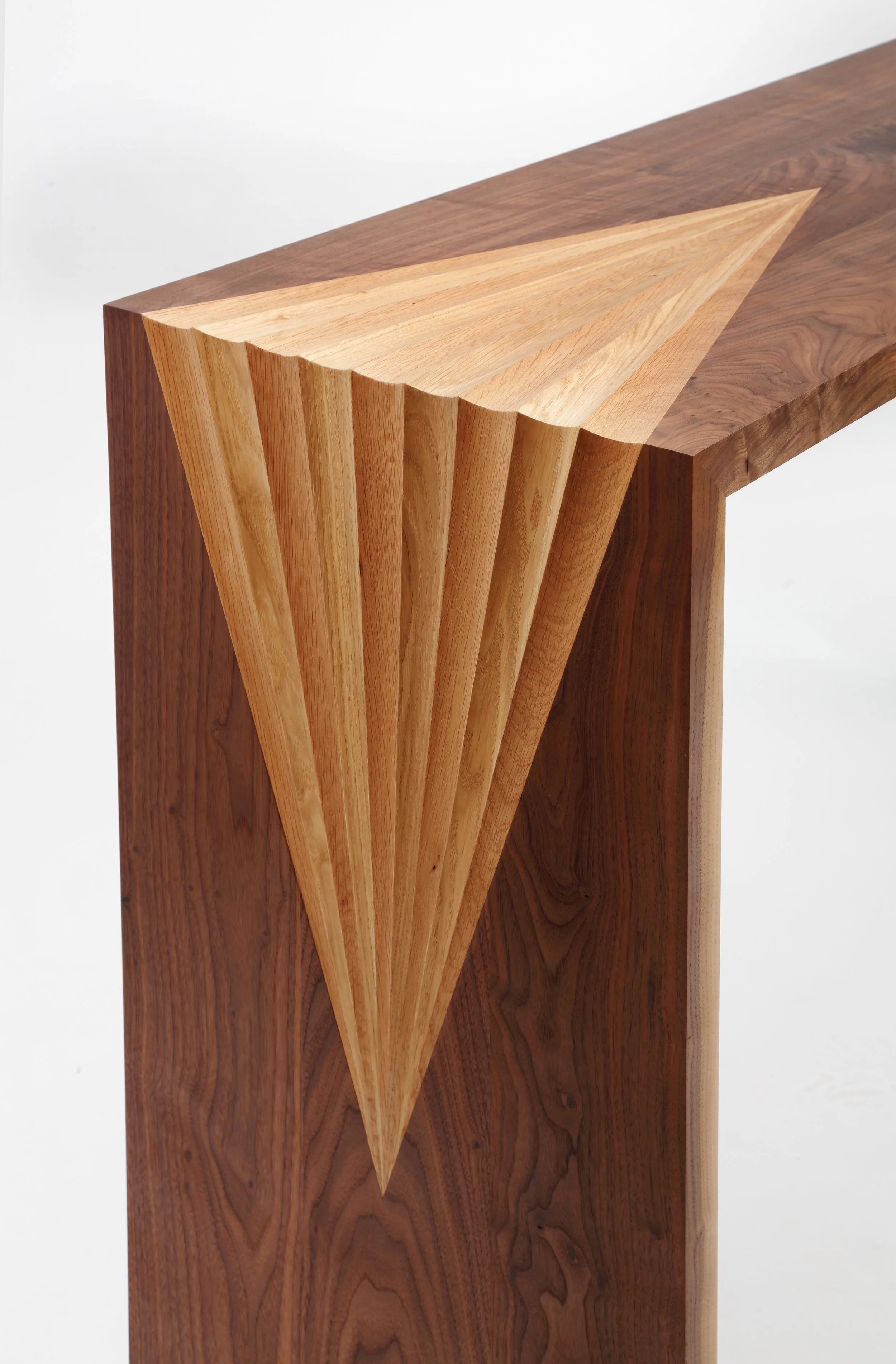 Tom Table016.jpg