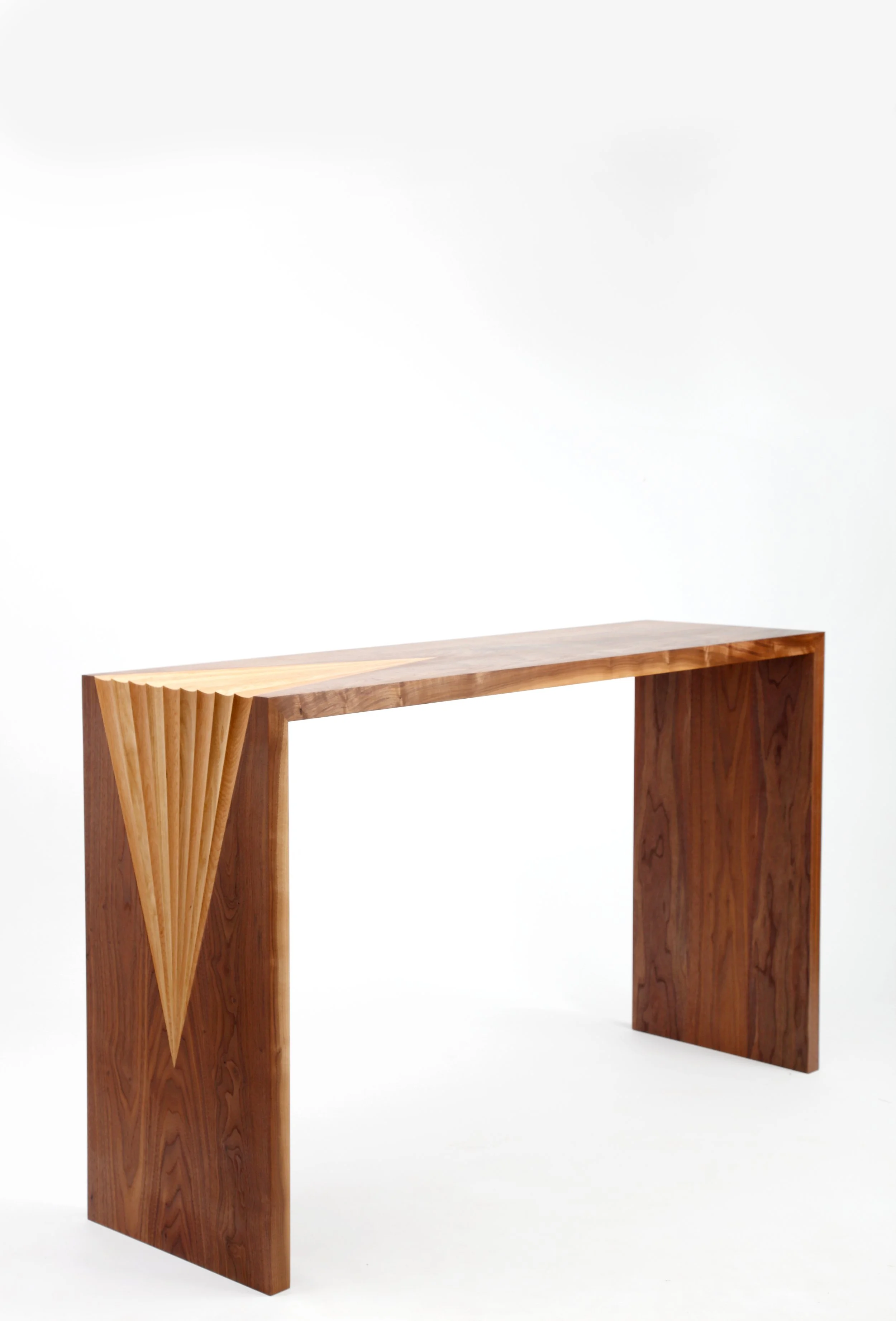 Tom Table012.jpg