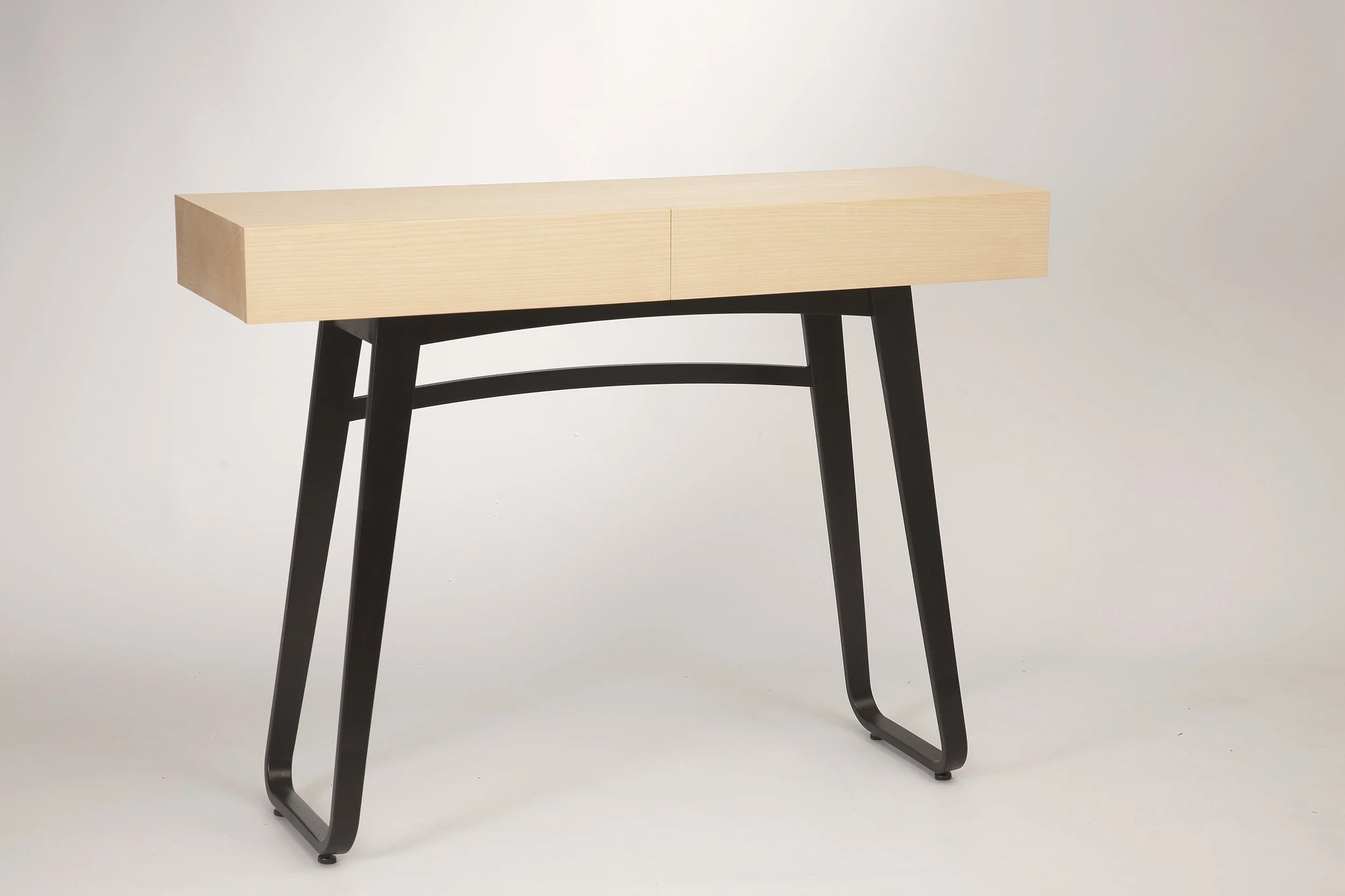 Tom Table_003.jpg