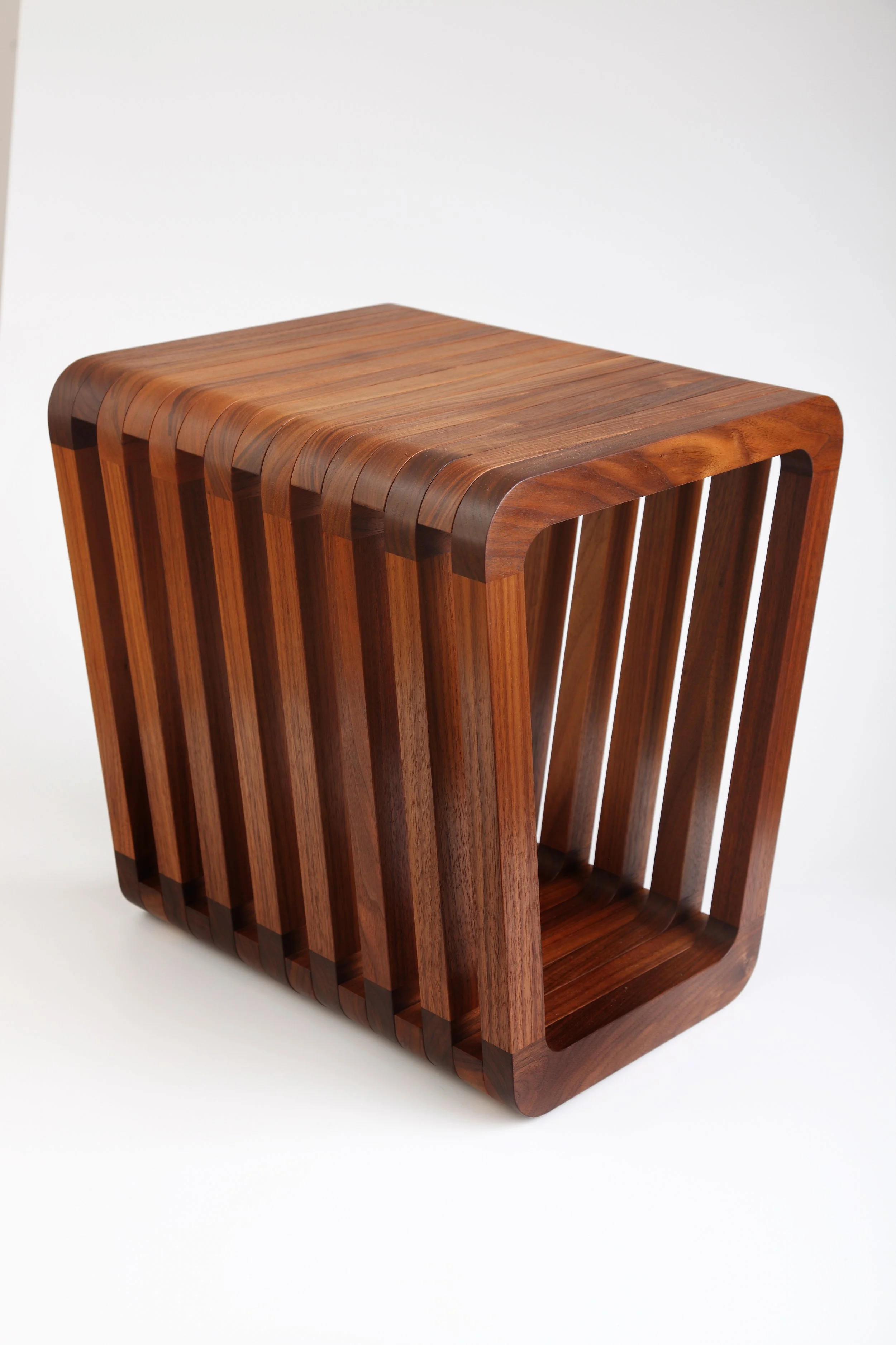 Sophie table002.JPG