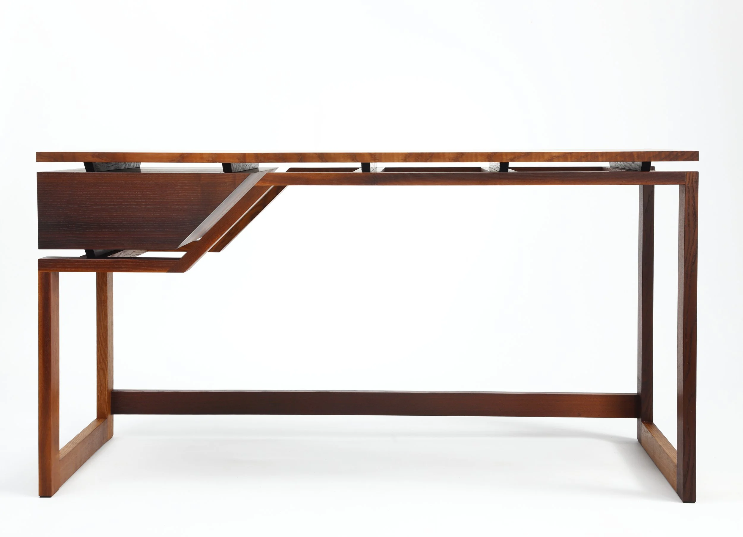 Matt Desk005.jpg