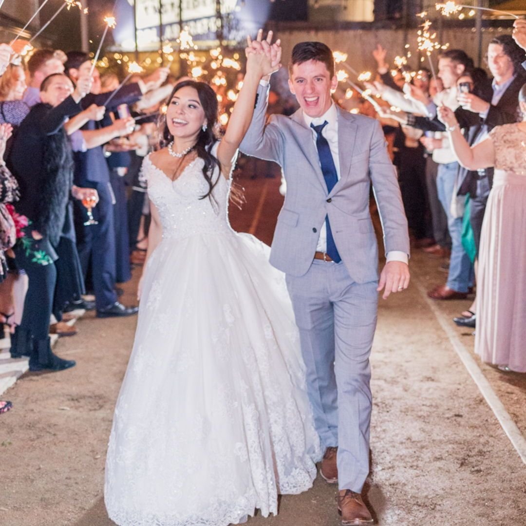 We love a GRAND exit! 
Here are some suggestions for departing at the end of the night. Consider using environmentally friendly confetti or flower petals, as well as glow sticks or lanterns to create a lively exit. Another option could be releasing f