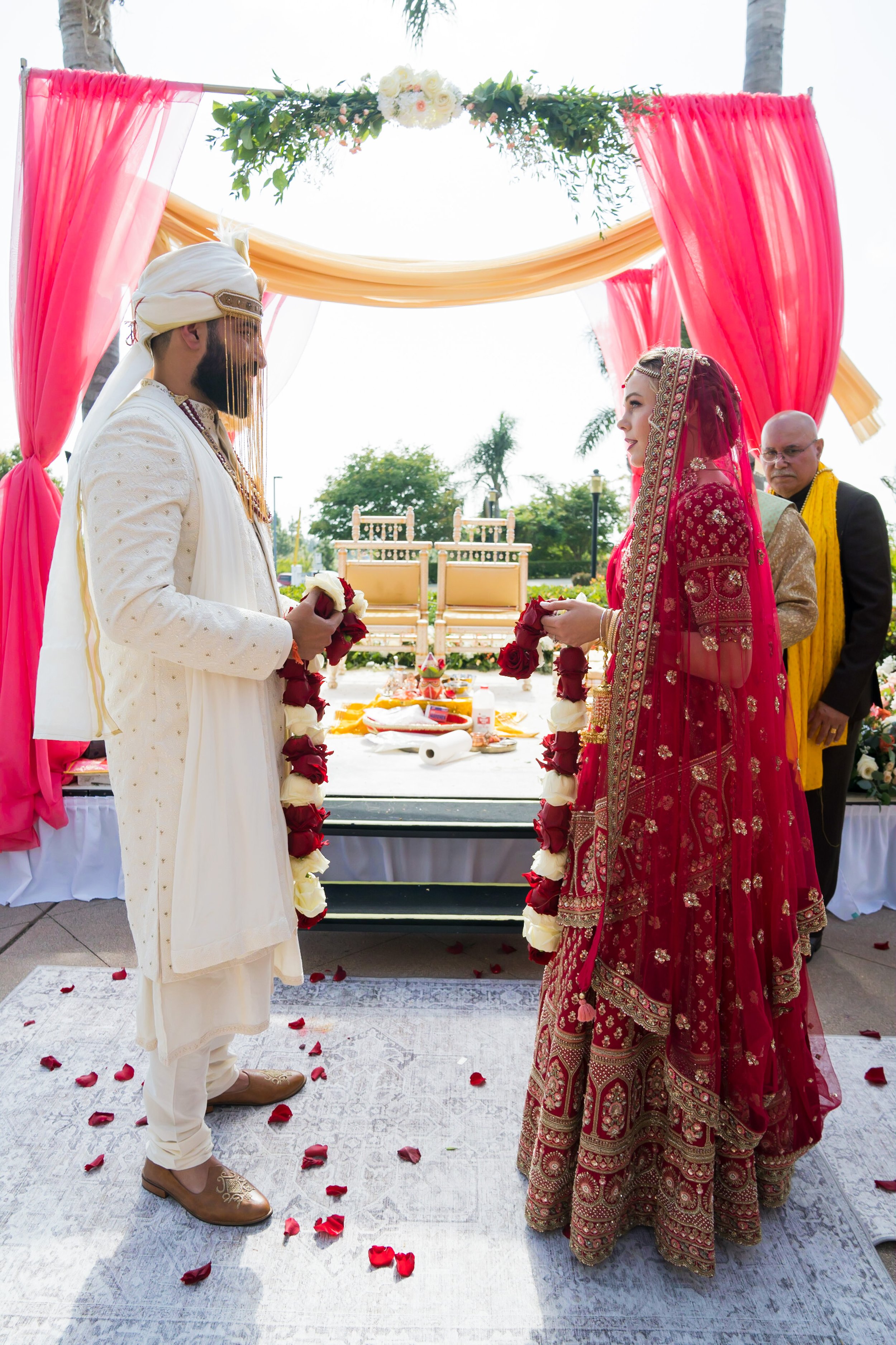 11-kirsten_sid-Coastal_indian-fusion-wedding-carlsbard.jpg