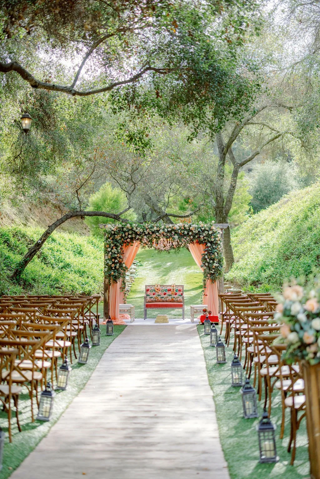 A vibrant South Asian celebration designed to feel both elevated and effortless. Set among the rolling hills of Fallbrook, their wedding blended traditional Hindu rituals with refined design, creating a guest experience that felt seamless from the ba