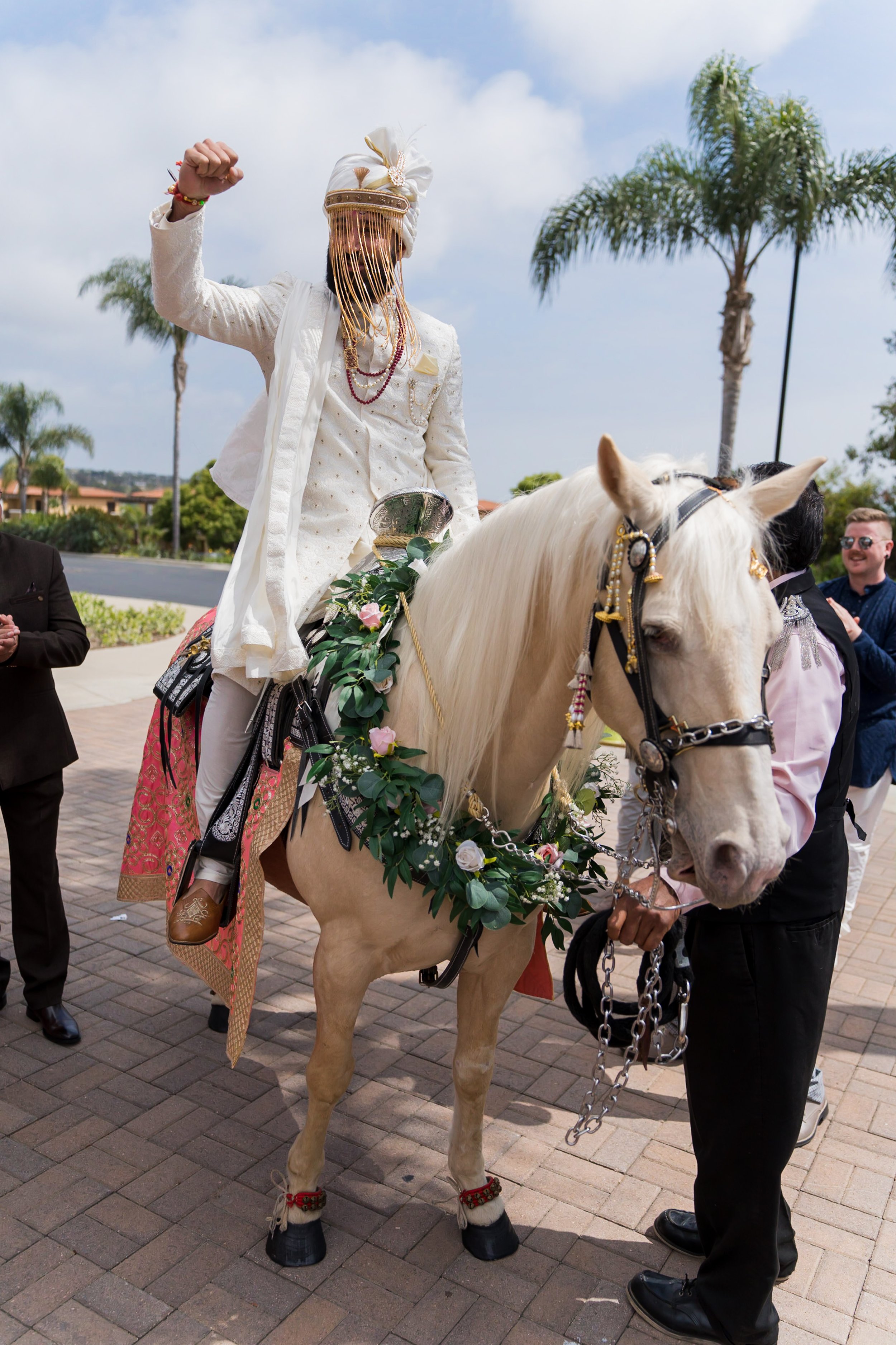 07-kirsten_sid-Coastal_indian-fusion-wedding-carlsbard.jpg