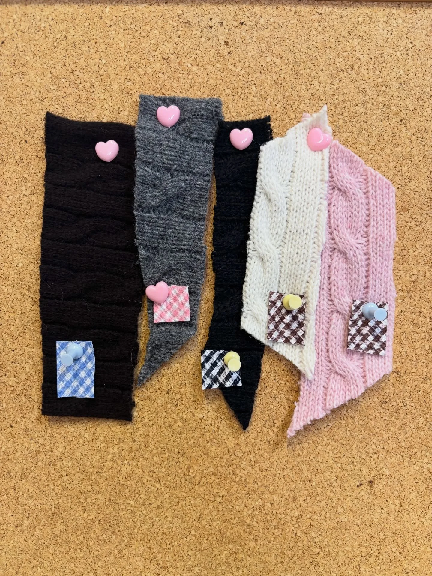 Making cute things to keep you warm ❄️

Coming soon🤍🩷🩶🩵🤎🖤