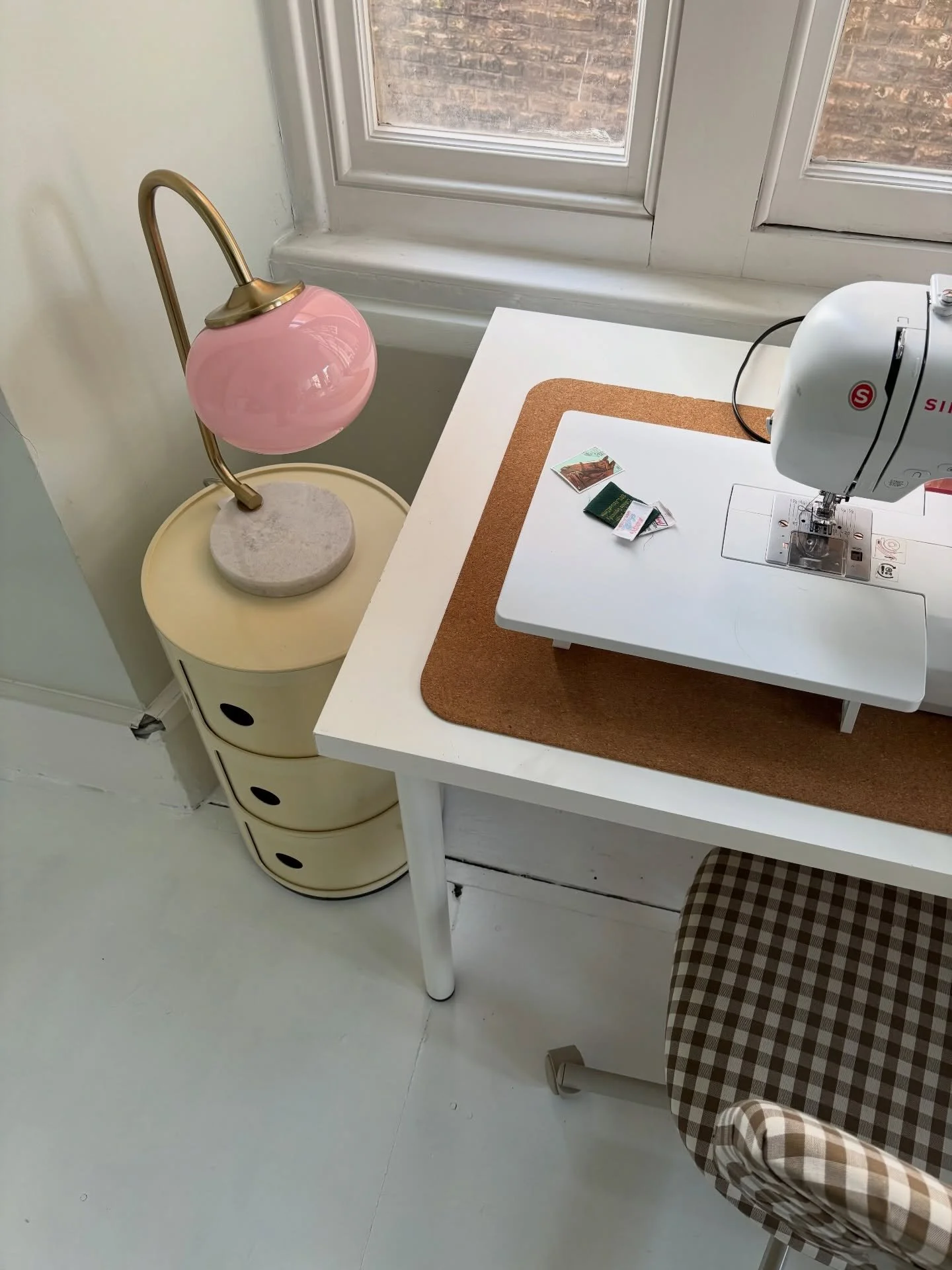 We made the studio cute and I filmed it all on the other app 🎀 makes me so excited to come and work in here ⭐️