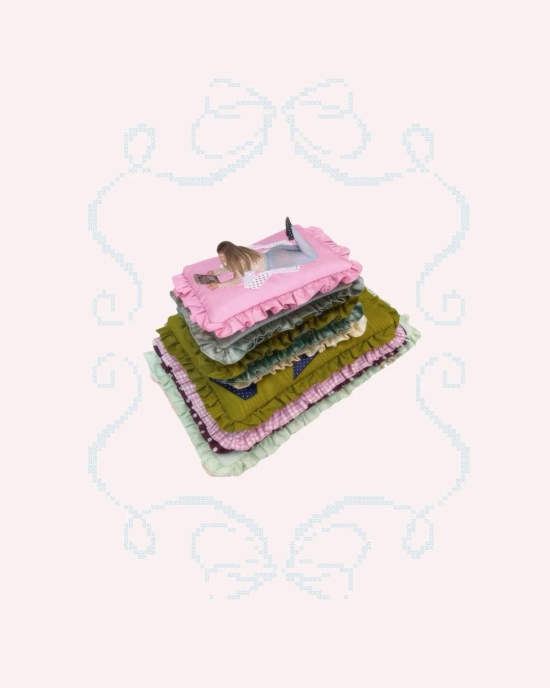 Do you have an e-reader, tablet or laptop??🤓 

If you do, I made you the perfect pouch to keep it in ☁️ there&rsquo;s only a few left online and they&rsquo;re all one of a kind so grab yours before it&rsquo;s gone forever 💘