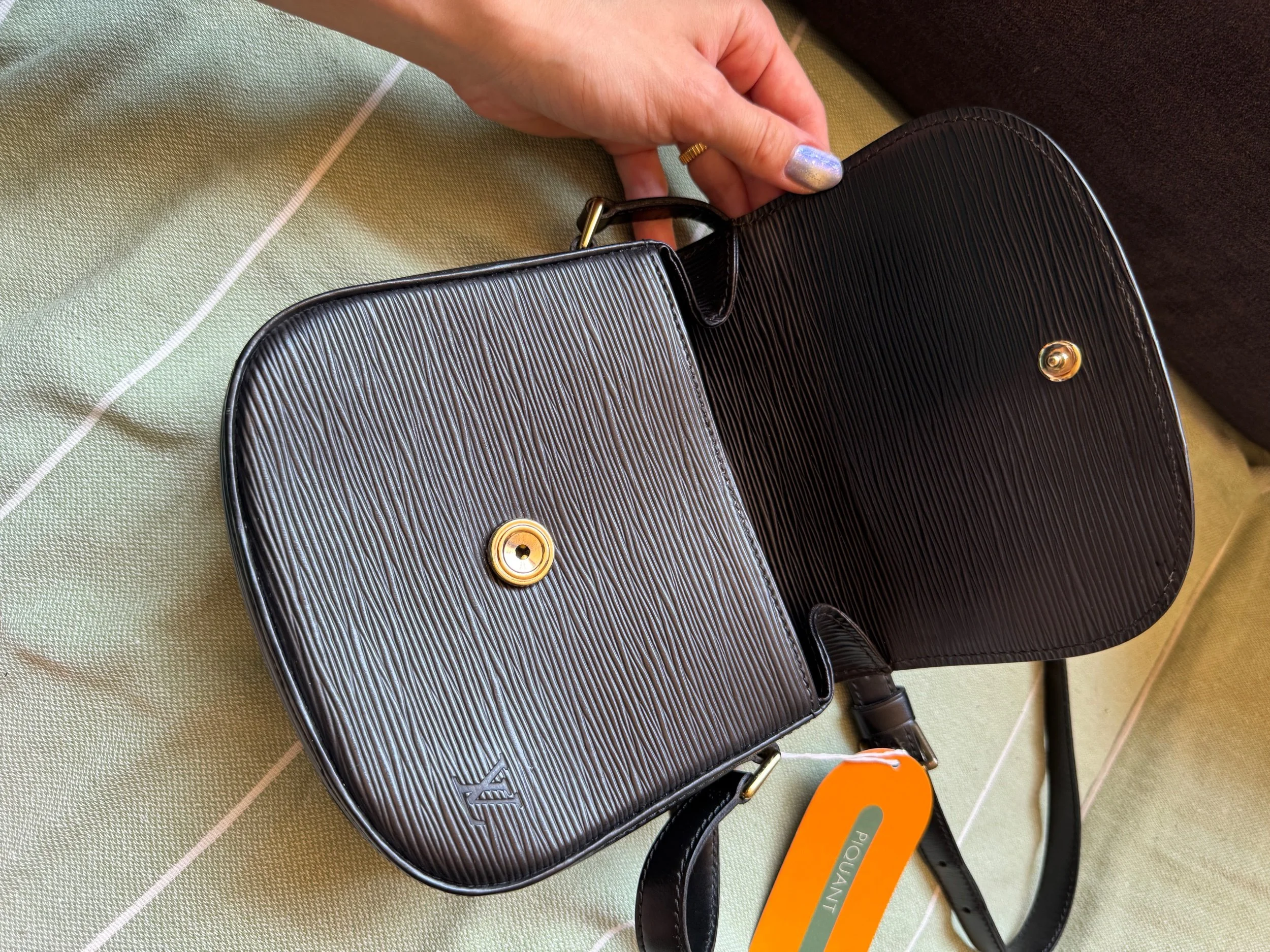 Louis Vuitton Black Epi Saint Cloud GM Crossbody — PIQUANT