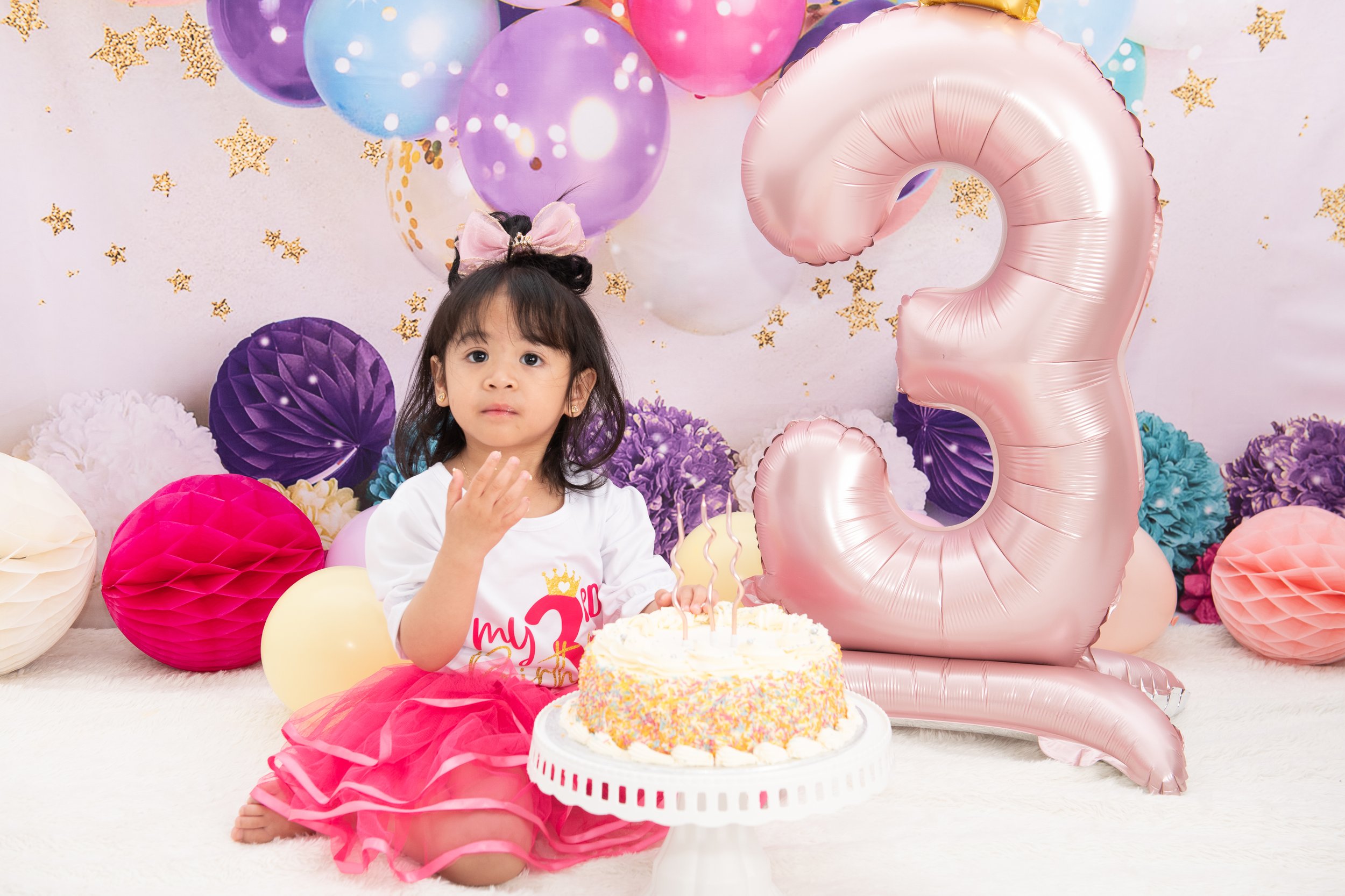 Vanessa_Jasmine_ Cake_smash-56.jpg