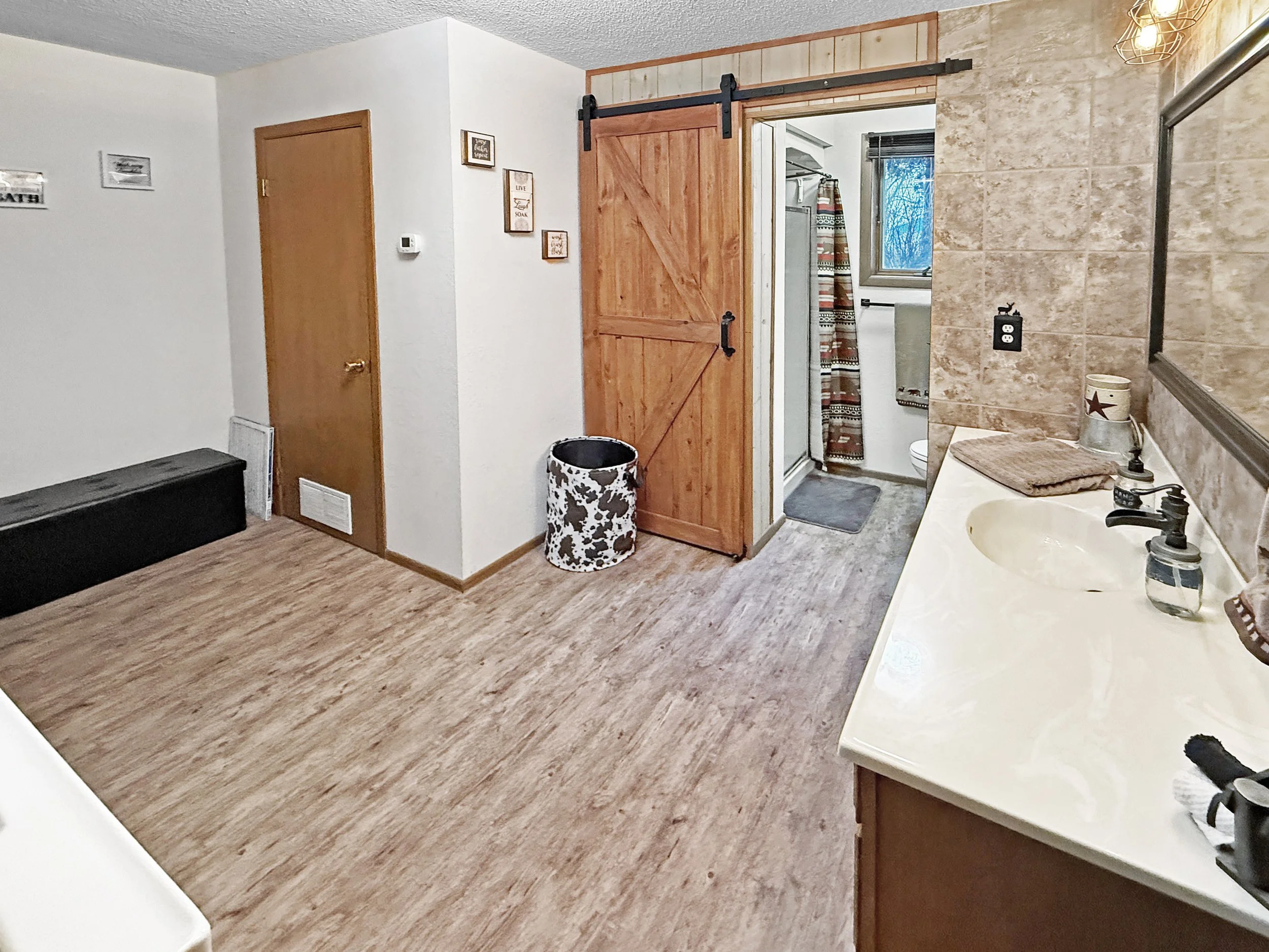 Downstairs Bathroom.jpg