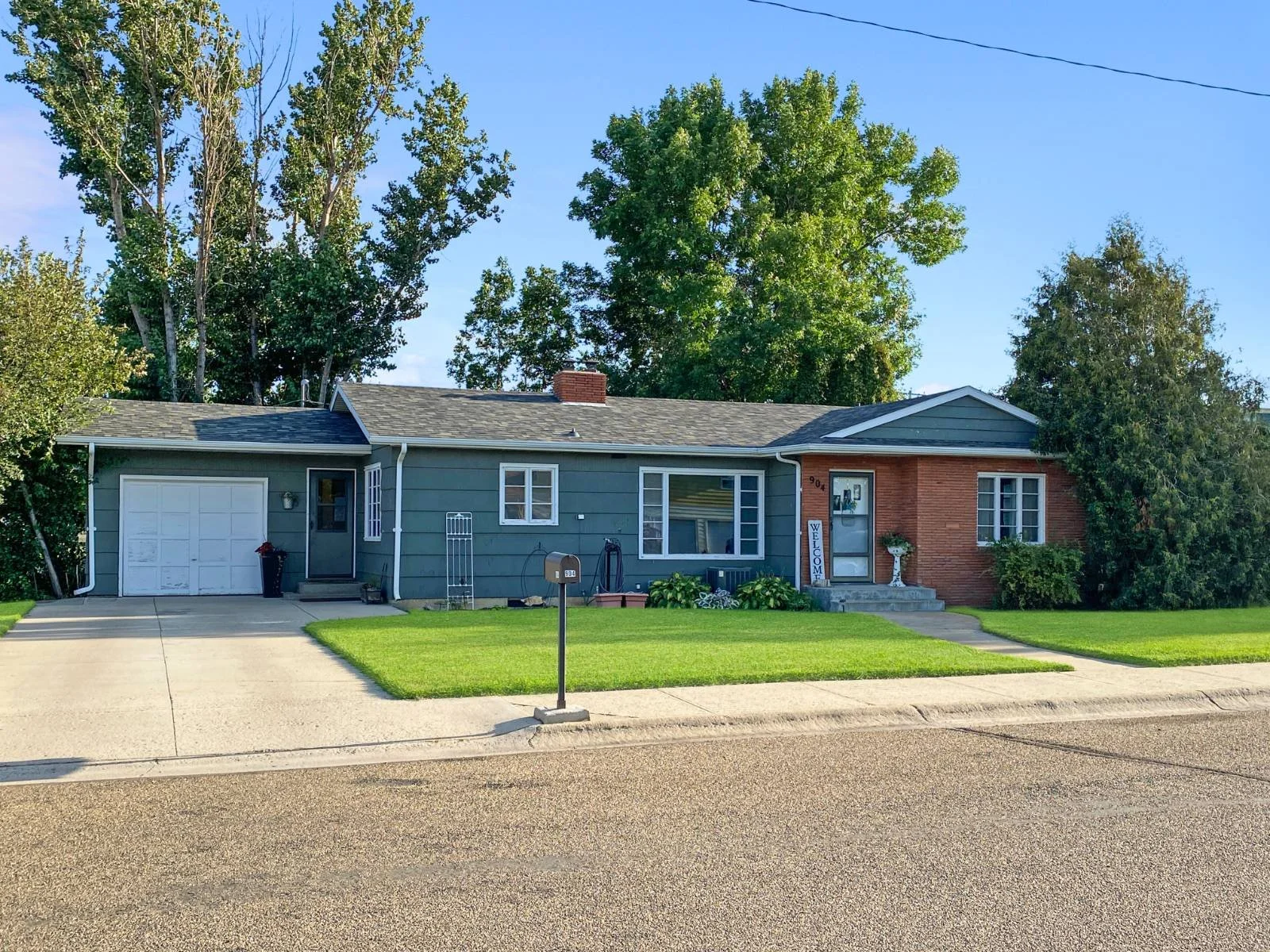 904 3rd St. SW Sidney