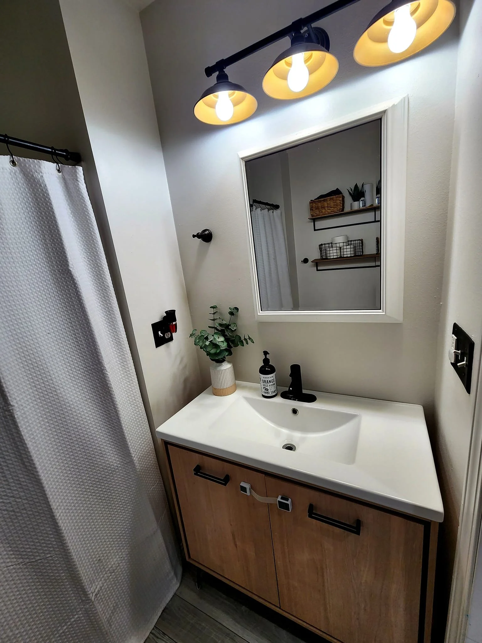 Bath 1.jpg