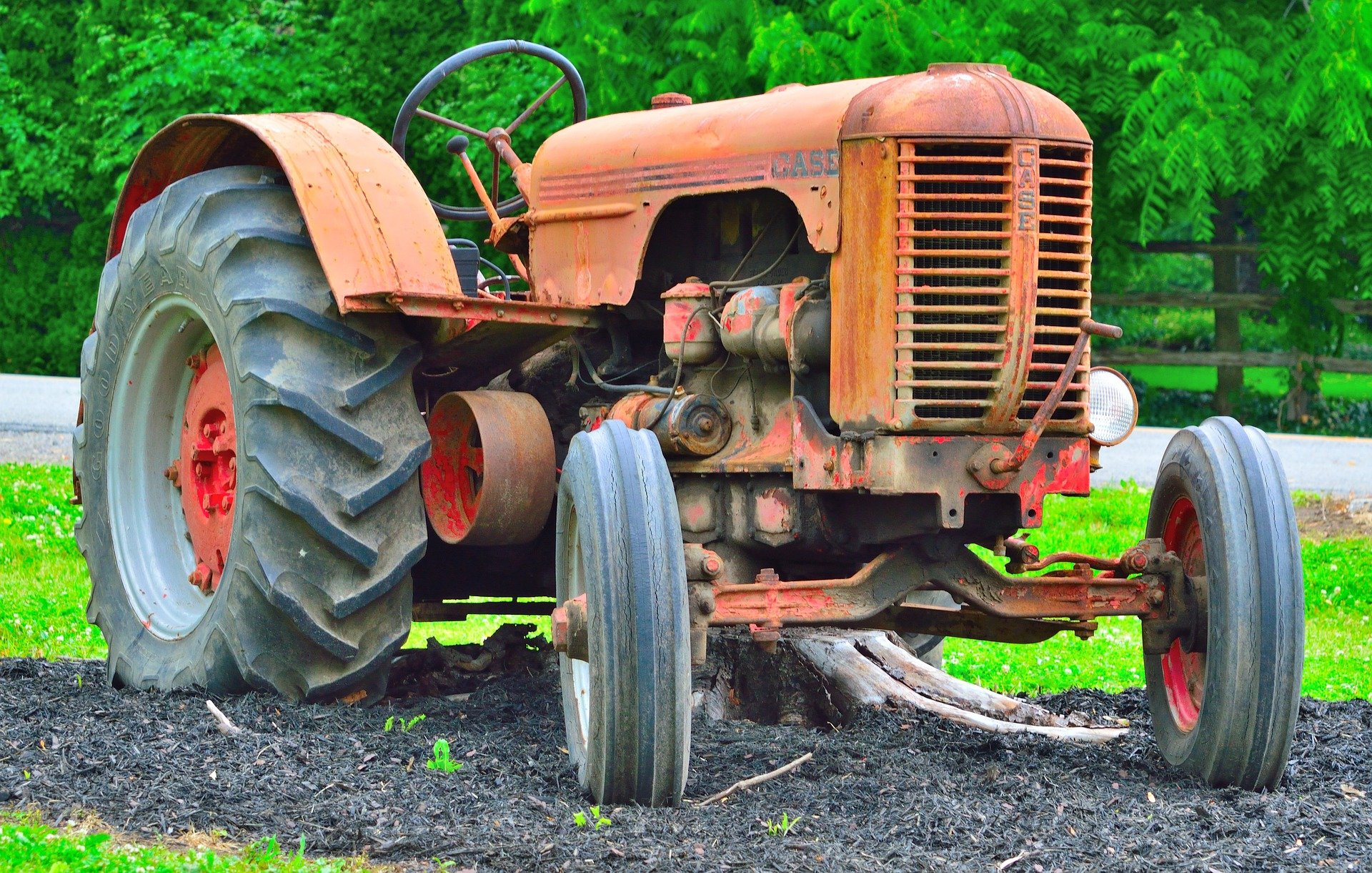 antique-tractor-gcc8f6dcca_1920 pixabay.jpg