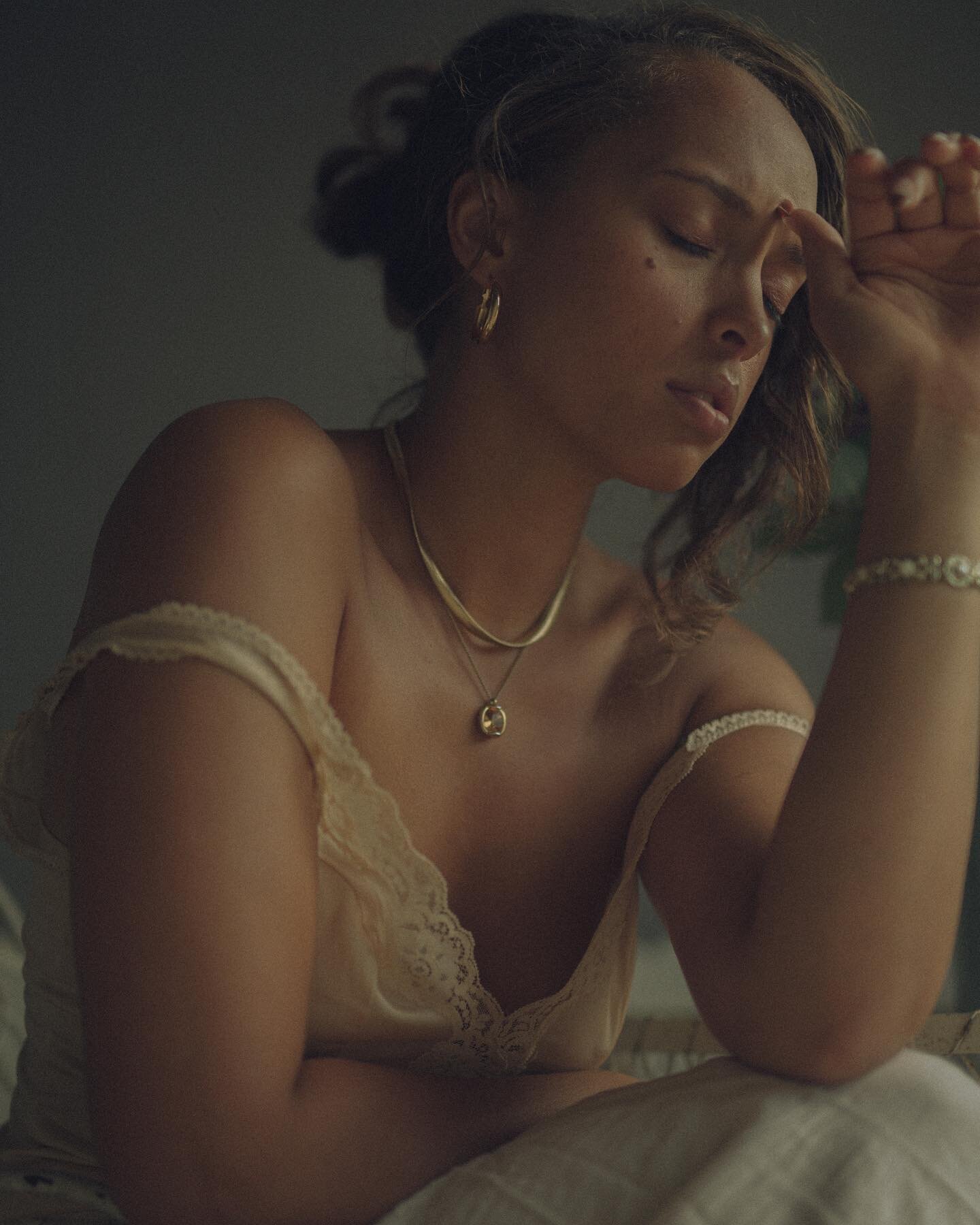 If a flower bloomed in a dark room, would you trust it?