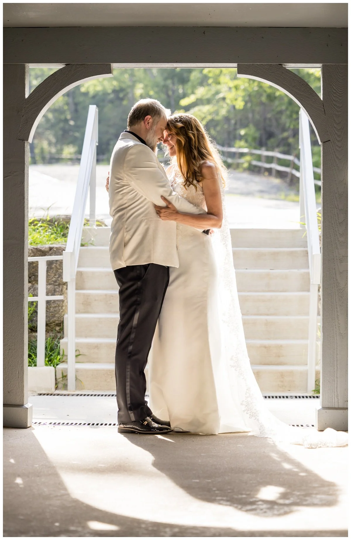 Pretty Place Wedding Photographers 16.jpg