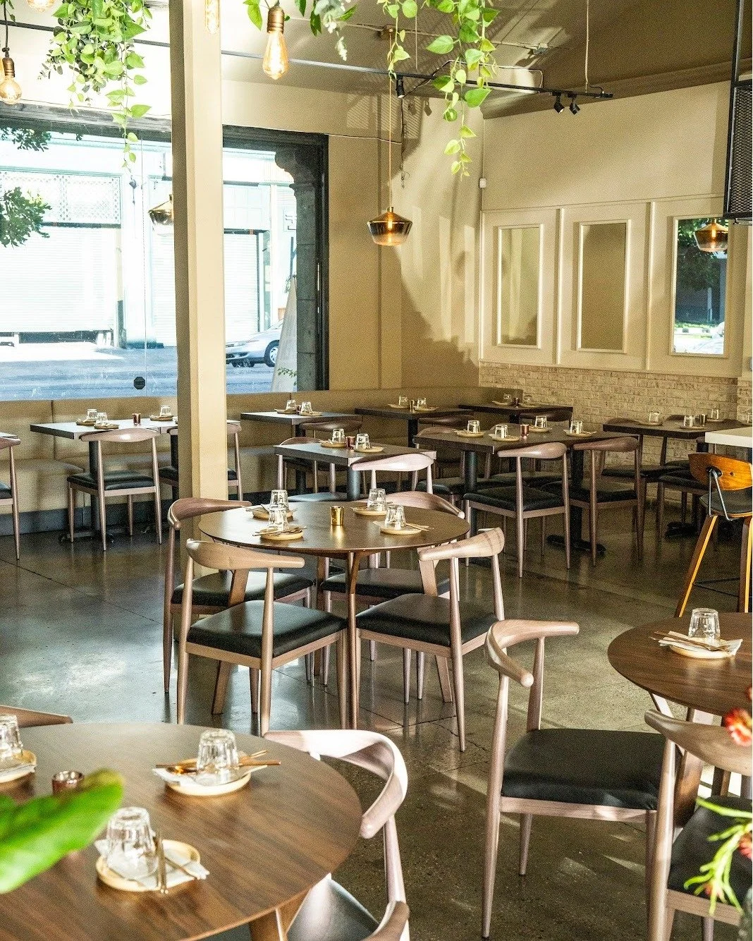 Have a seat for delectable Korean cuisine, served up with modern influences, that is both unique and true to tradition. ✨

🔗 Click the link in bio to reserve your table today! 

#DanbiEats #visuallydelicious #AuthenticKorean #KoreanCuisine #TasteofK