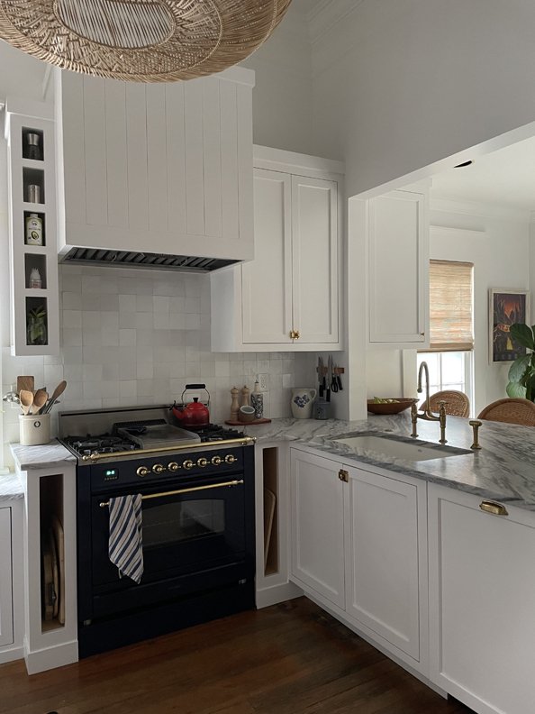 white kitchen, hallman range, laura W. jenkins interiors