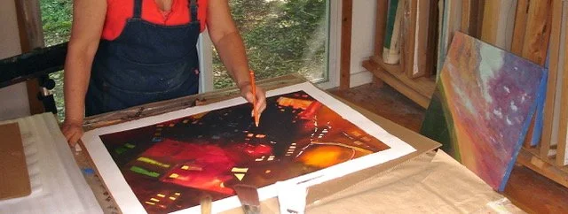  Lynne Friedman in the studio with  Nightlife I  