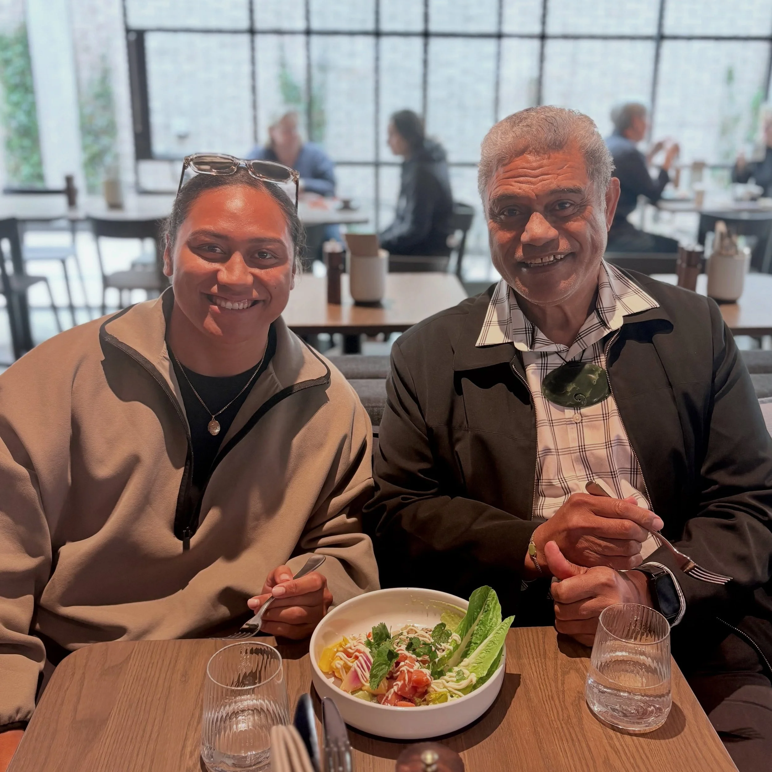 Our amazing ambassador @alolohea.o_o and her Dad popped into our new caf&eacute; at 5 Anzac street and sampled our delicious new menu! They highly recommend the salmon poke bowl and the 16-hour braised brisket 🩵

Don&rsquo;t forget we&rsquo;re now o
