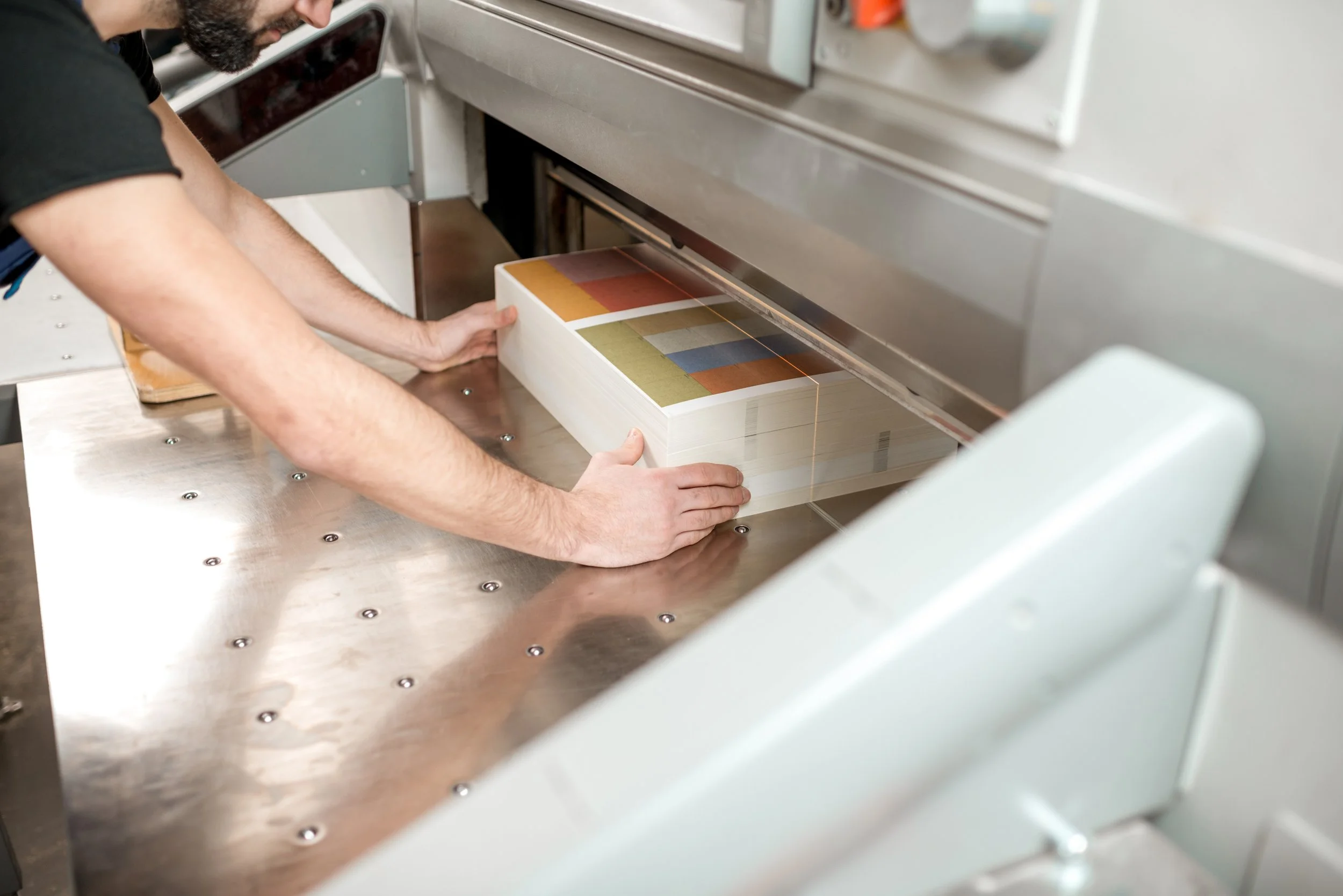 Print-on-Demand vs. Offset Printing in Canada: Pros, Cons, and Costs