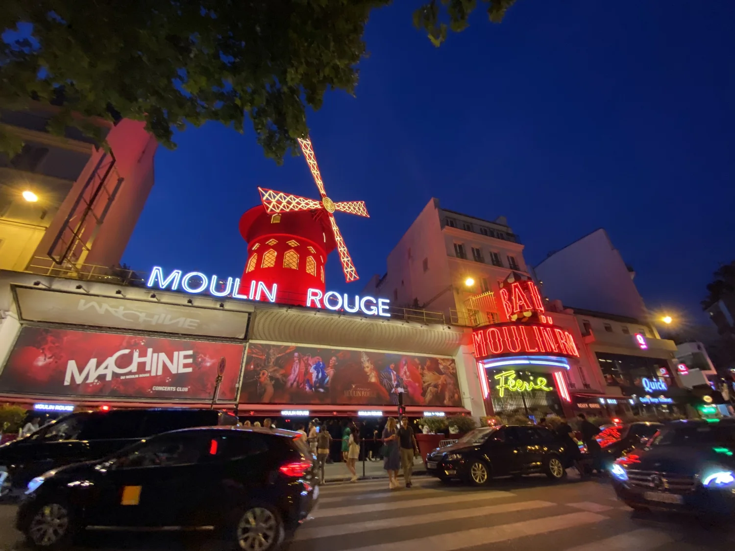 パリの夜 ムーラン ルージュ 値段とチケット予約方法 たびたびわがまま