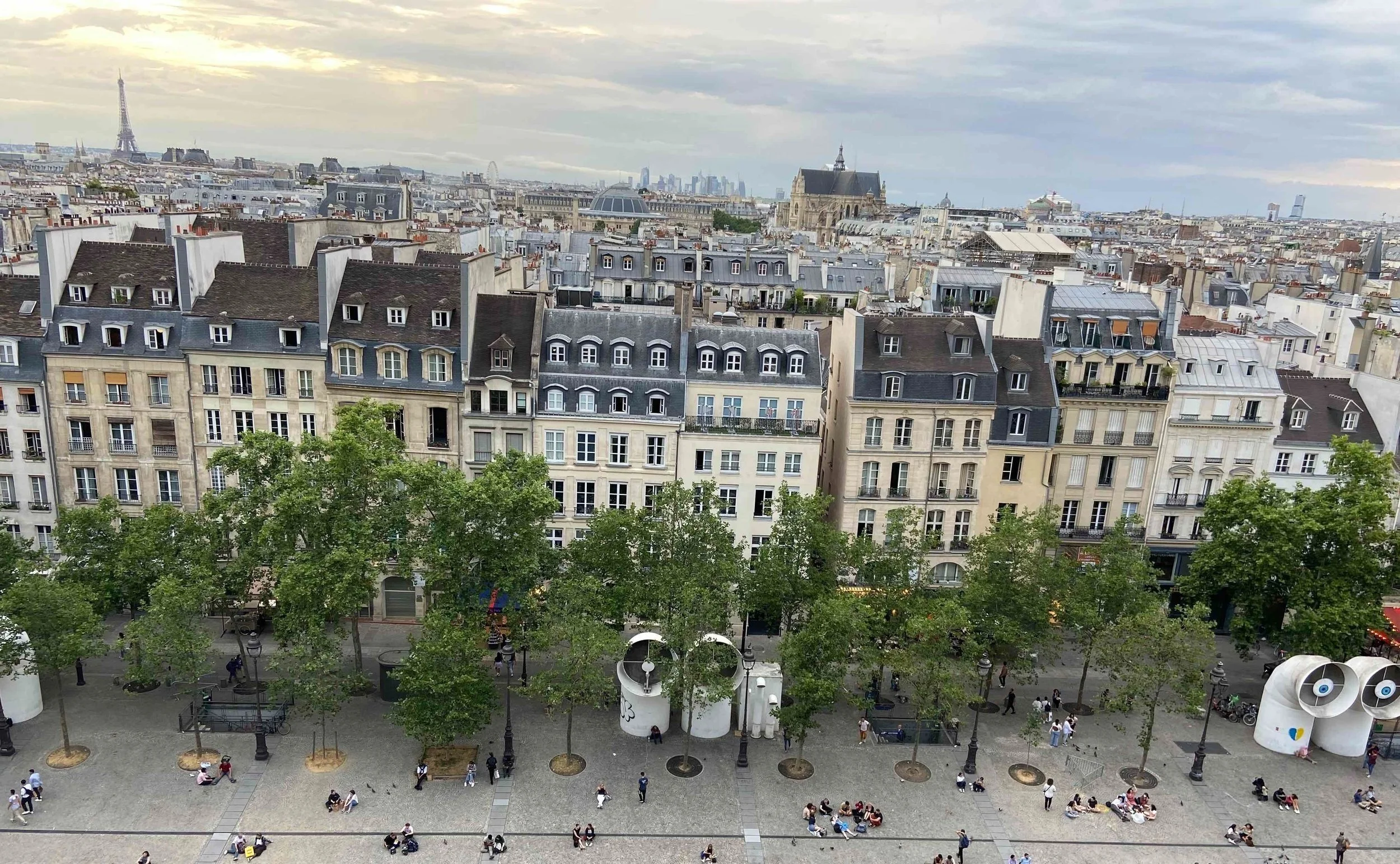 Holafly eSIMのヨーロッパ周遊・無制限プランを使って訪れた、パリの街並み