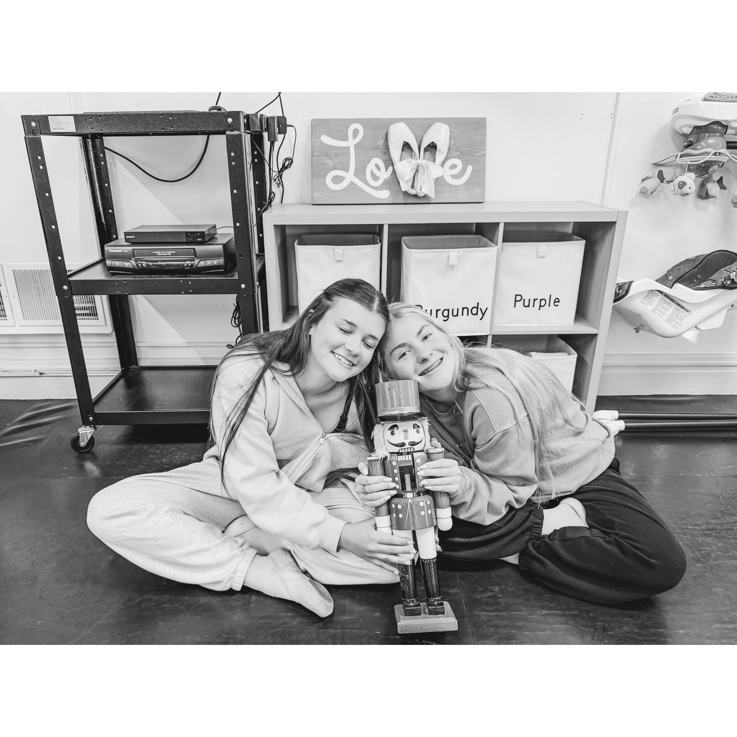Our rehearsal Nutcracker is officially awake for the season &amp; looking right at home with two very happy Claras! ❤️🎄🩰

📸 @balleyla_ 

#jhodance #jho39years #cnydance #localdancestudio #romenydance