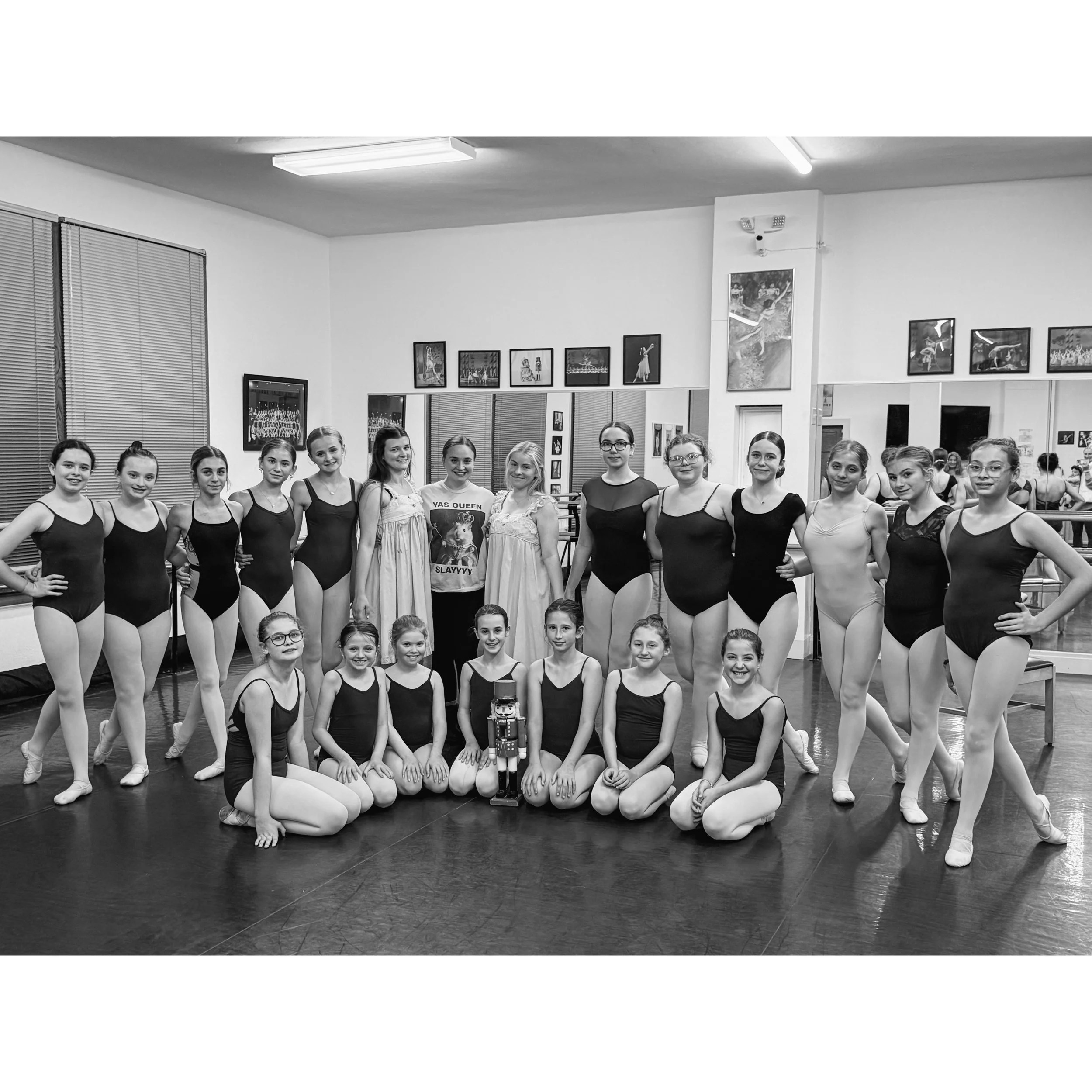 Combat rehearsals have officially begun! ⚔️🐭 Rats &amp; mice..bring your mischief. Let the battle begin! 🩰✨

📸 @balleyla_ 

#jhodance #jho39years #cnydance #localdancestudio #romenydance