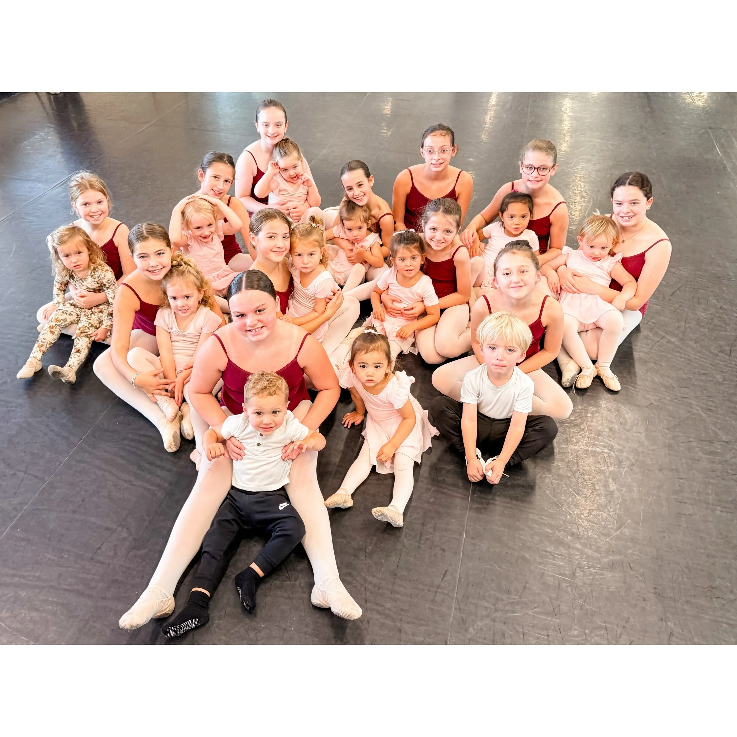 Absolute sweetness! This years Bon Bons &amp; their Swirls! ❤️🤍❤️

📸 @balleyla_ 

#jhodance #jho39years #cnydance #localdancestudio #romenydance