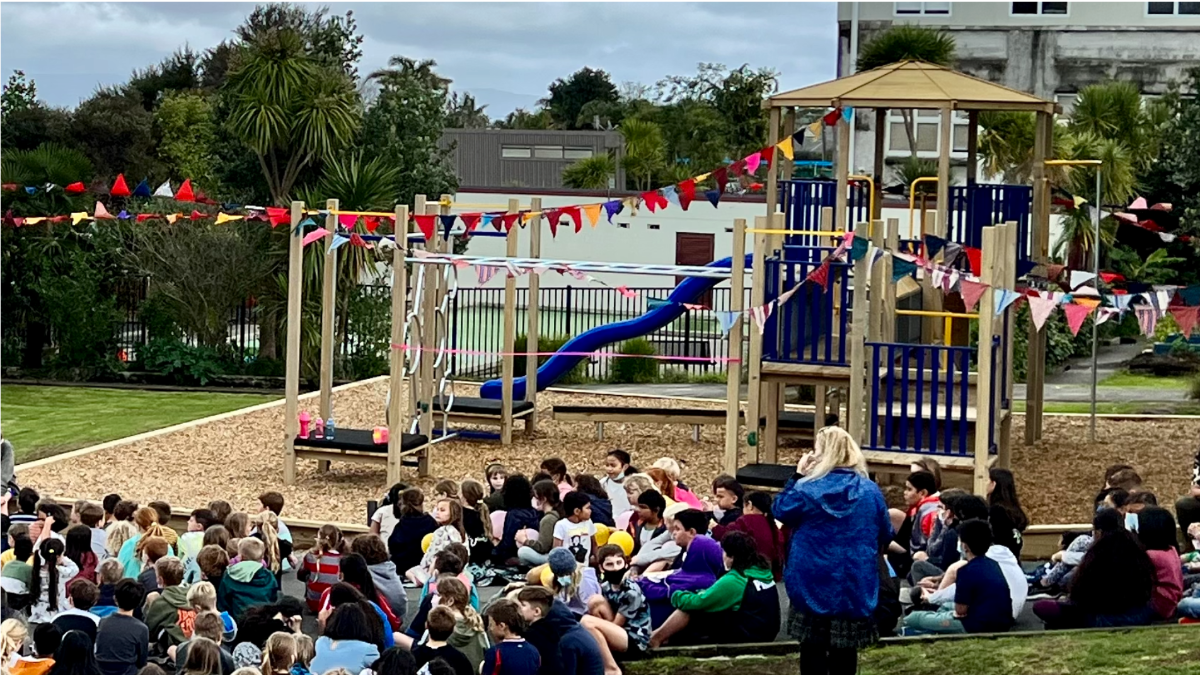NEW CHILDREN'S PLAYGROUND OPENS AT GREY LYNN SCHOOL