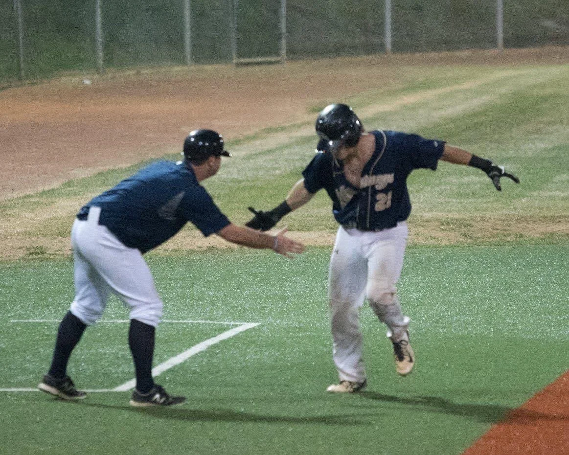 Mustangs Seagle Pic.JPG