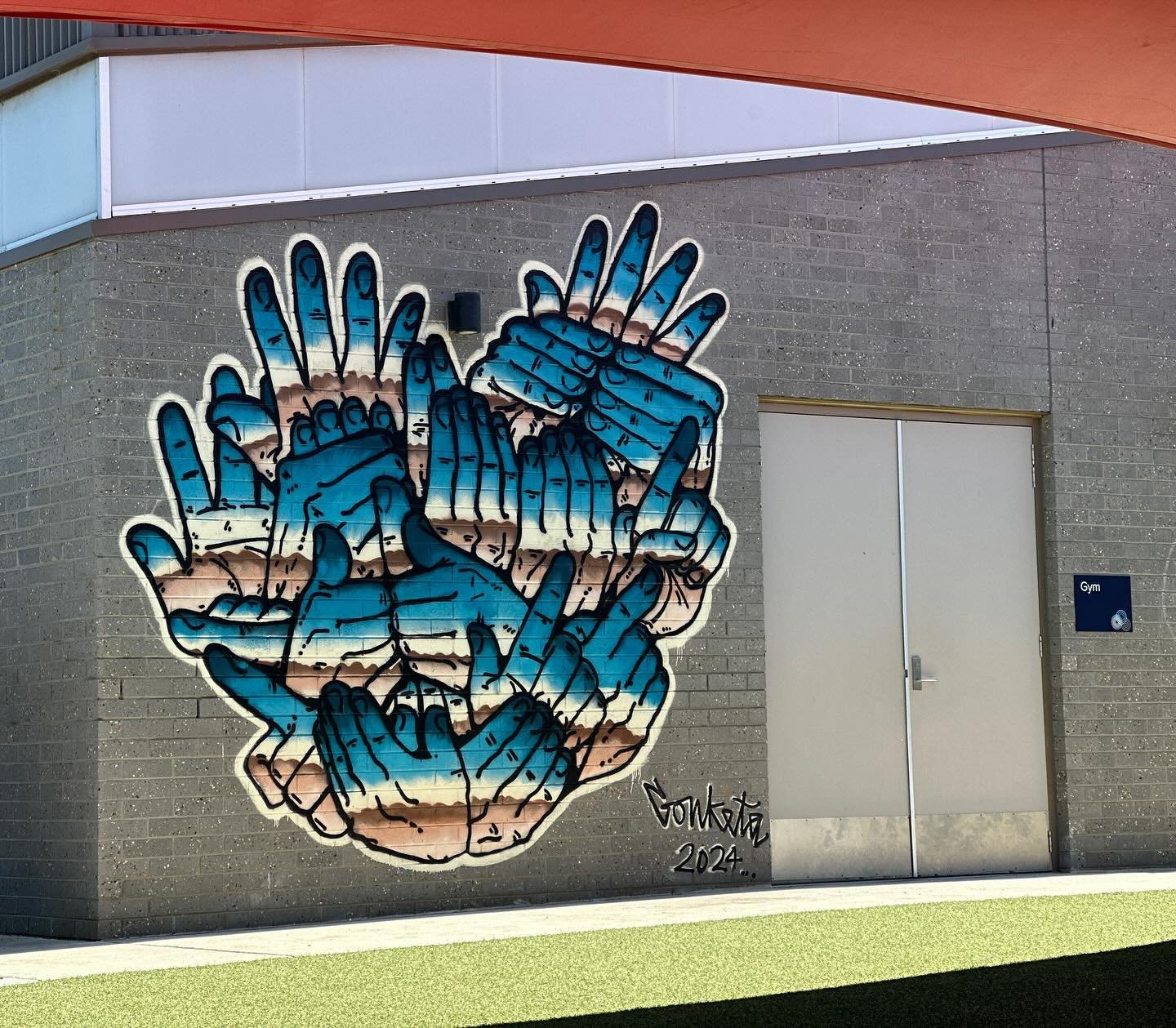 Here lies the mural at Ramlegh Park Primary School, inspired by the school&rsquo;s values. 

Thank you for trusting me with this wall. 

This style was new for me, and I&rsquo;m thrilled with how it turned out! 

A nice way to finish the week with a 