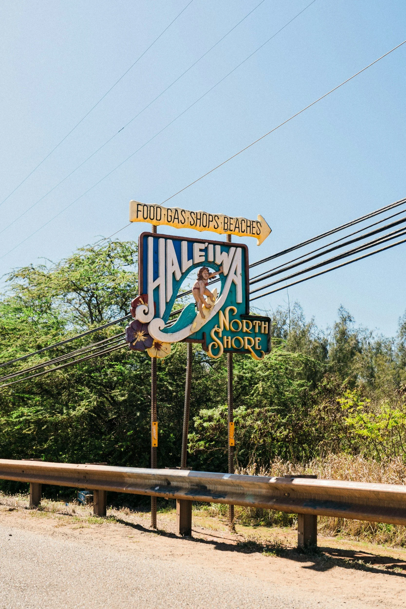 Tourist attraction Haleiwa surfer sign