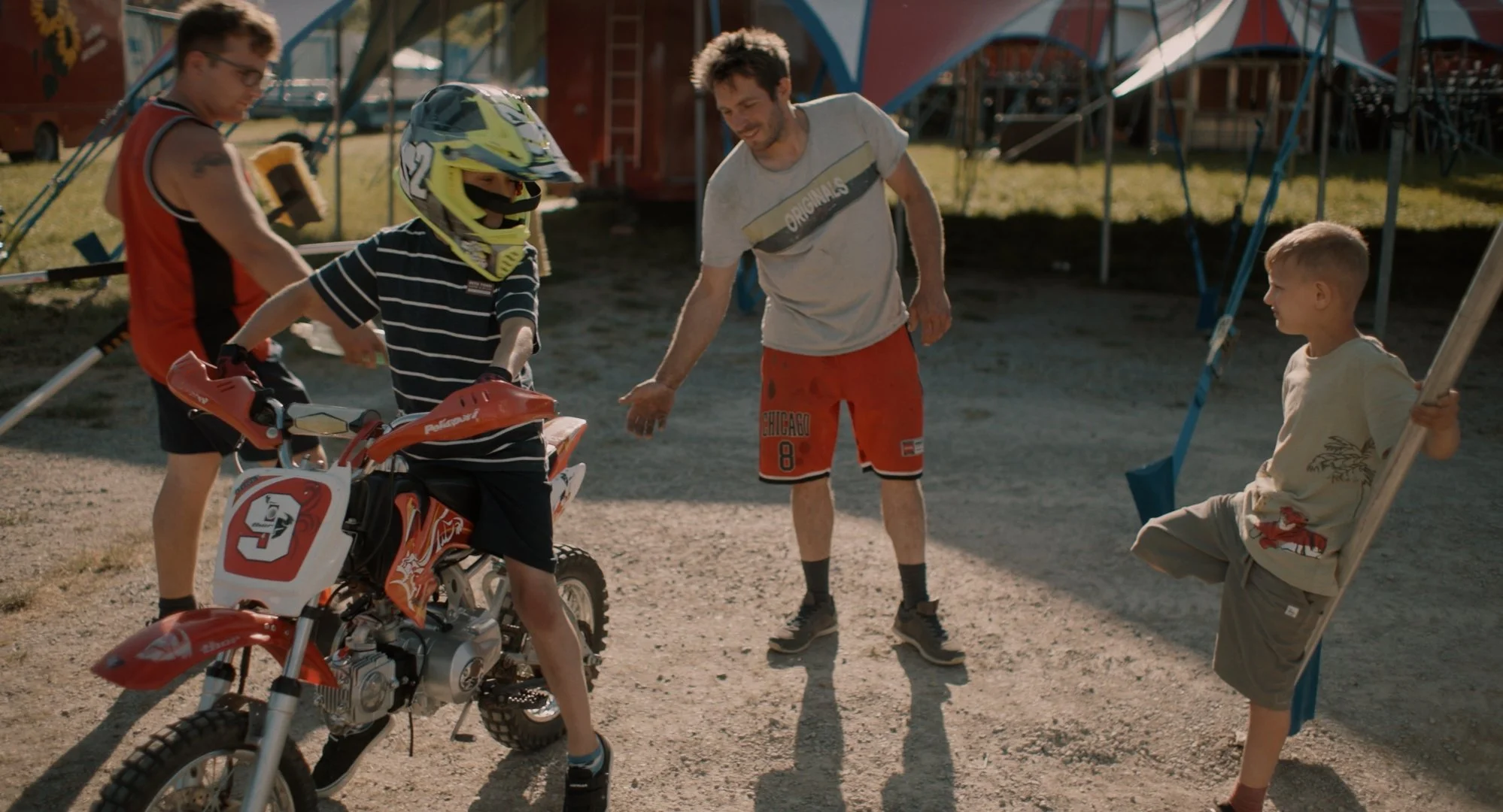 ZIRKUSKIND_06_(c)Flare Film+Julia Lemke_2025.jpg