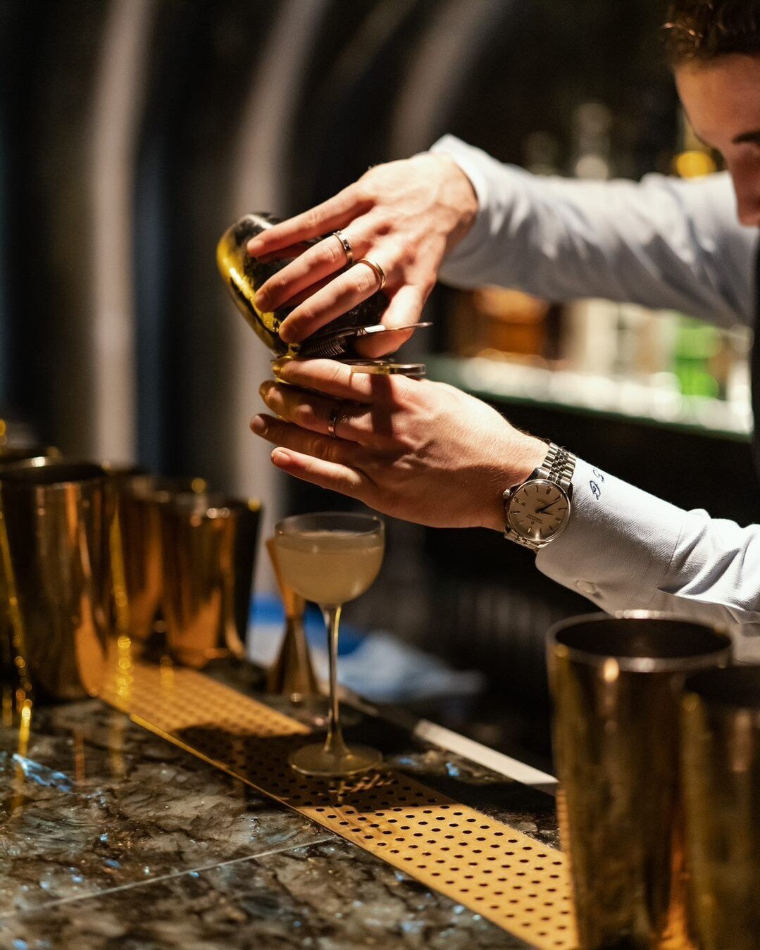 The art of mixing a cocktail is the balance between sweet and sour, strong and weak, light and dark. It's all in the details.⁠
⁠
#galaxybardxb #galaxybar #dubainightlife #difc #50bestbars #45th #mixologist #cocktailhour #cocktails #lifestyle