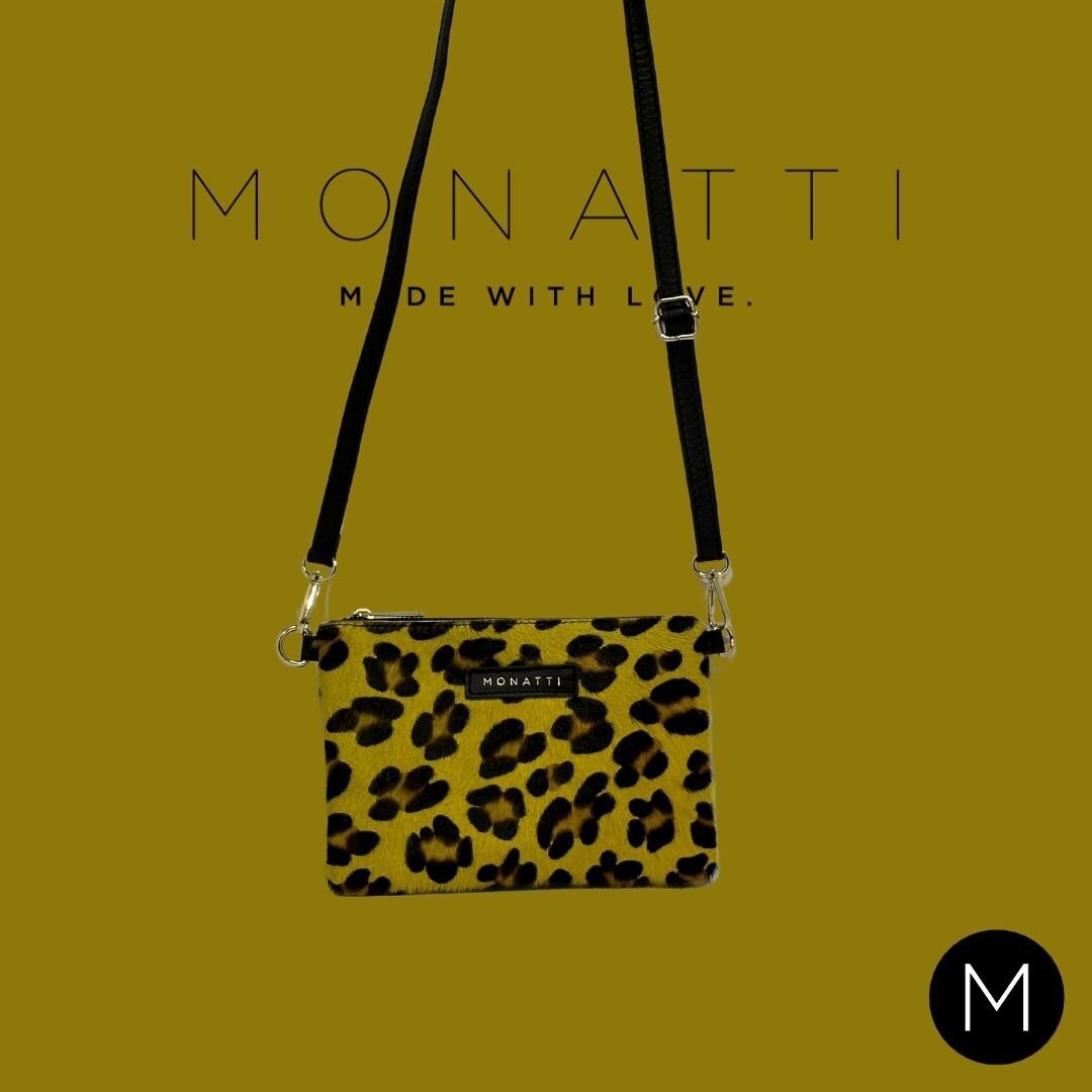 Der Animalprint, mit seiner nat&uuml;rlichen Anmut und raffinierten Details, macht aus jeder Tasche ein modisches Statement. Egal, ob Leopard oder Zebra &ndash; diese Taschen sind nicht nur Accessoires, sondern Kunstwerke.
#monatti #tasche #animalpri