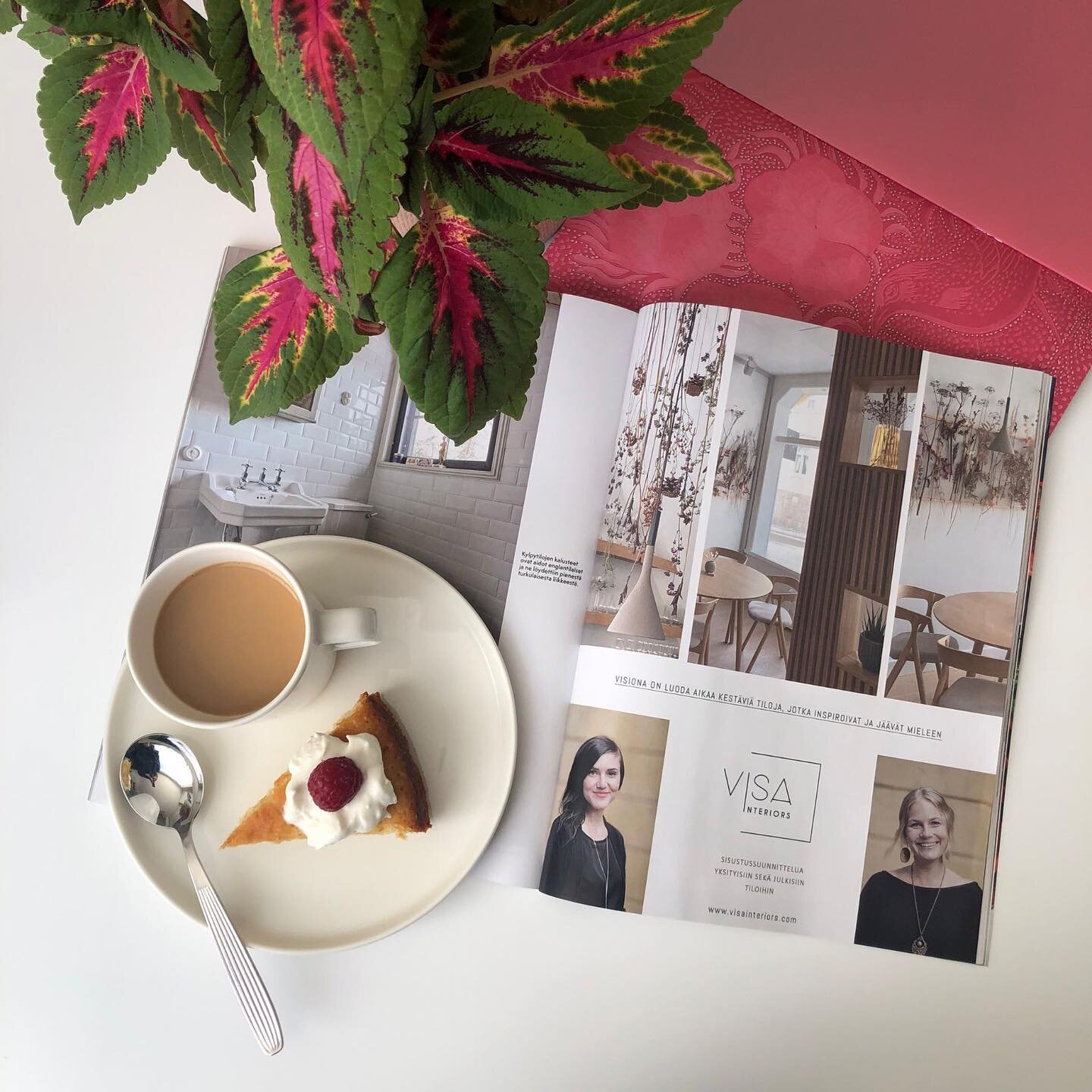 Enjoying a coffee reading TALO-lehti
1 / 2023.

☕️ 

#asumisenextra 
#visainteriors