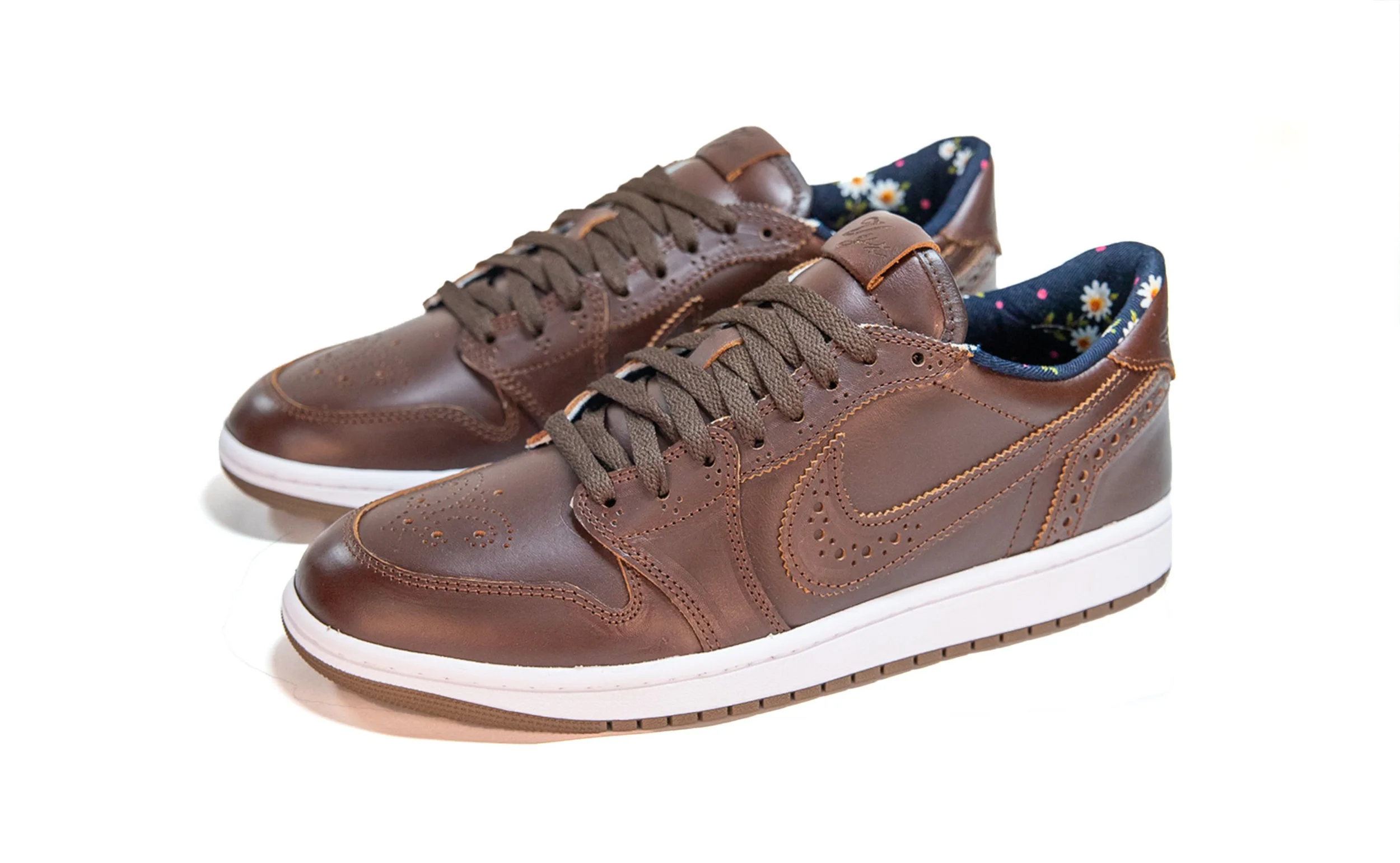 VIJZ Air Jordan 1 Low '85 Gentleman Brown 2.jpg