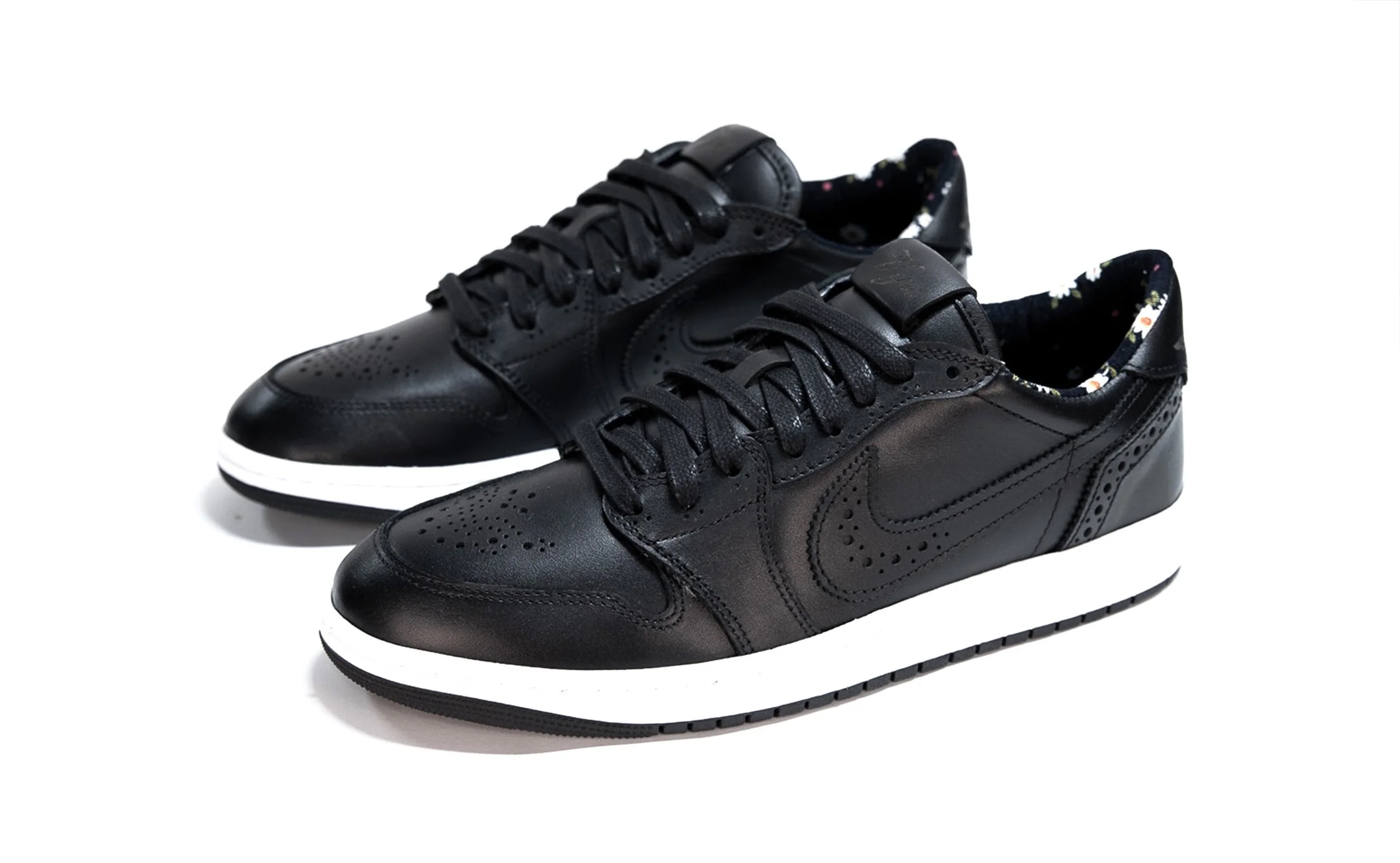 VIJZ Air Jordan 1 Low '85 Gentleman Black 2.jpg