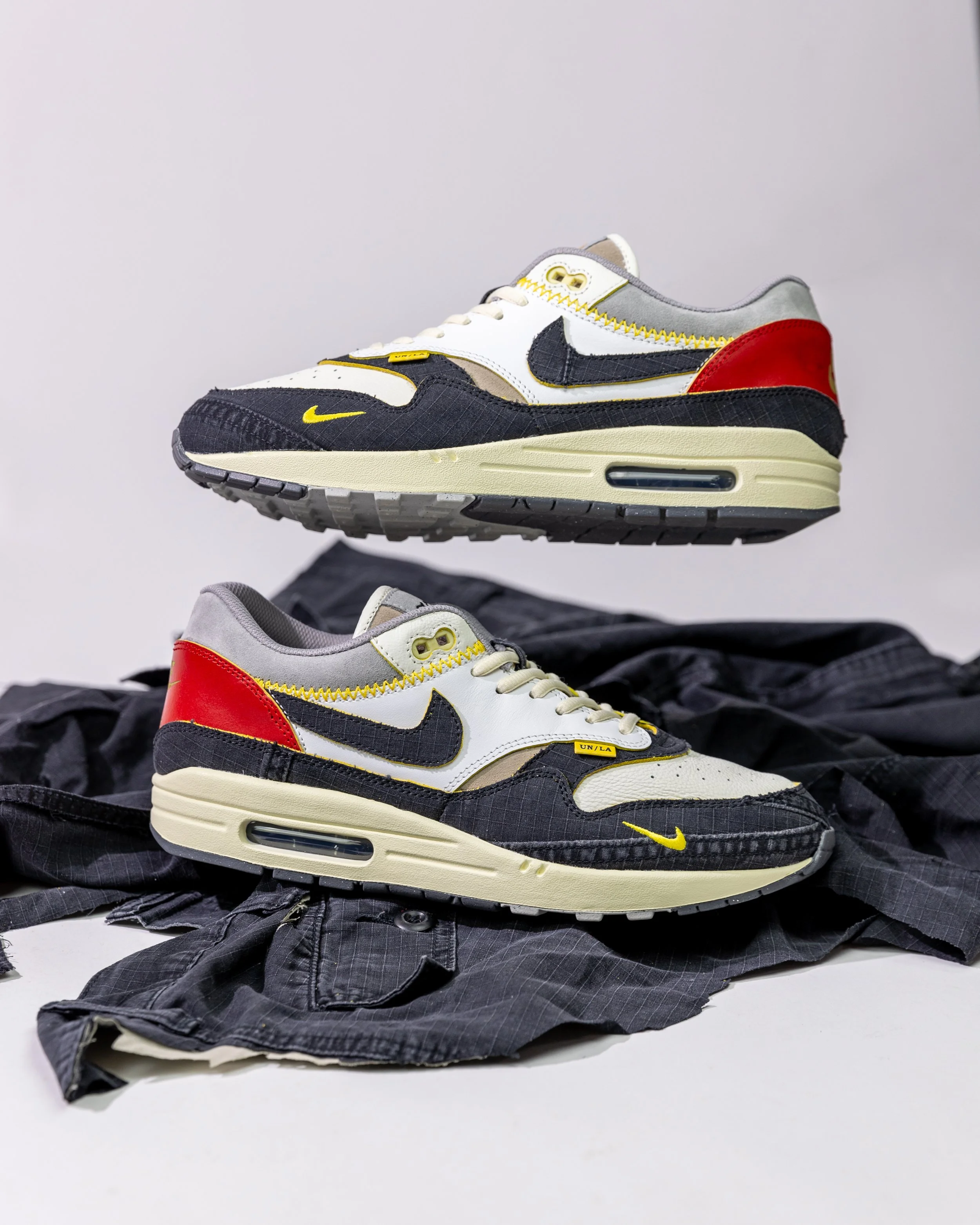 VIJZ Bespokes Custom Air Max 1 Union LA Chicago x Carharrt Sneakers1.jpg