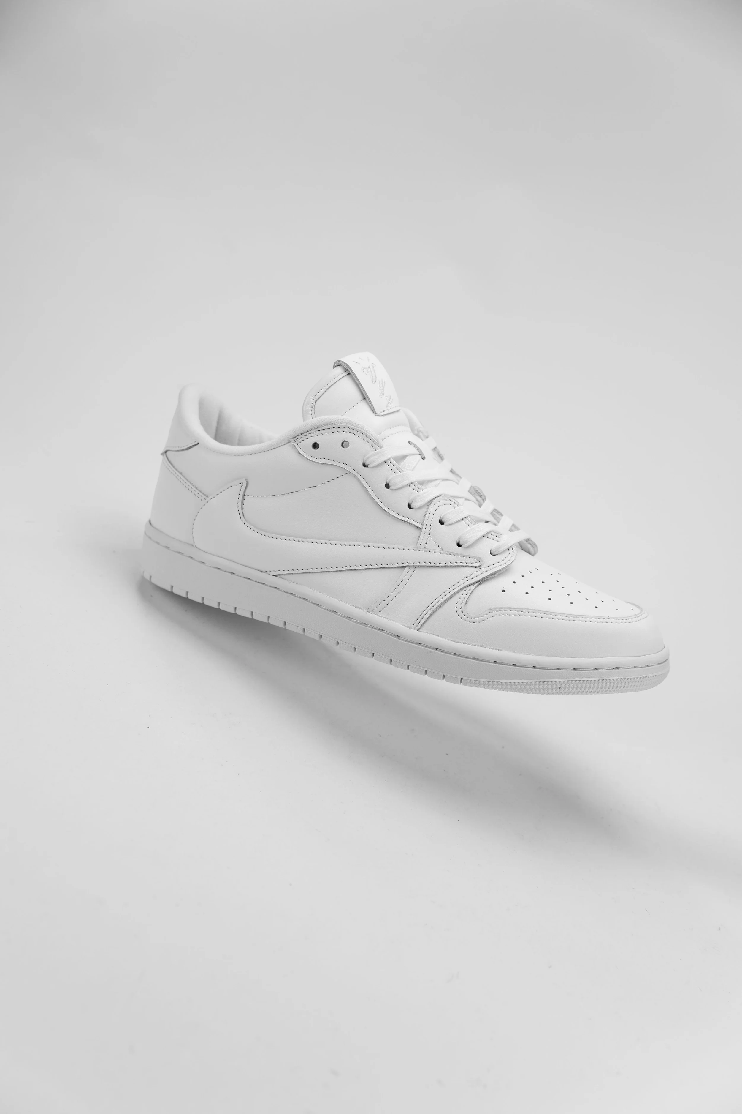 VIJZ Bespokes Custom Air Jordan 1 TS White Party-22.jpg