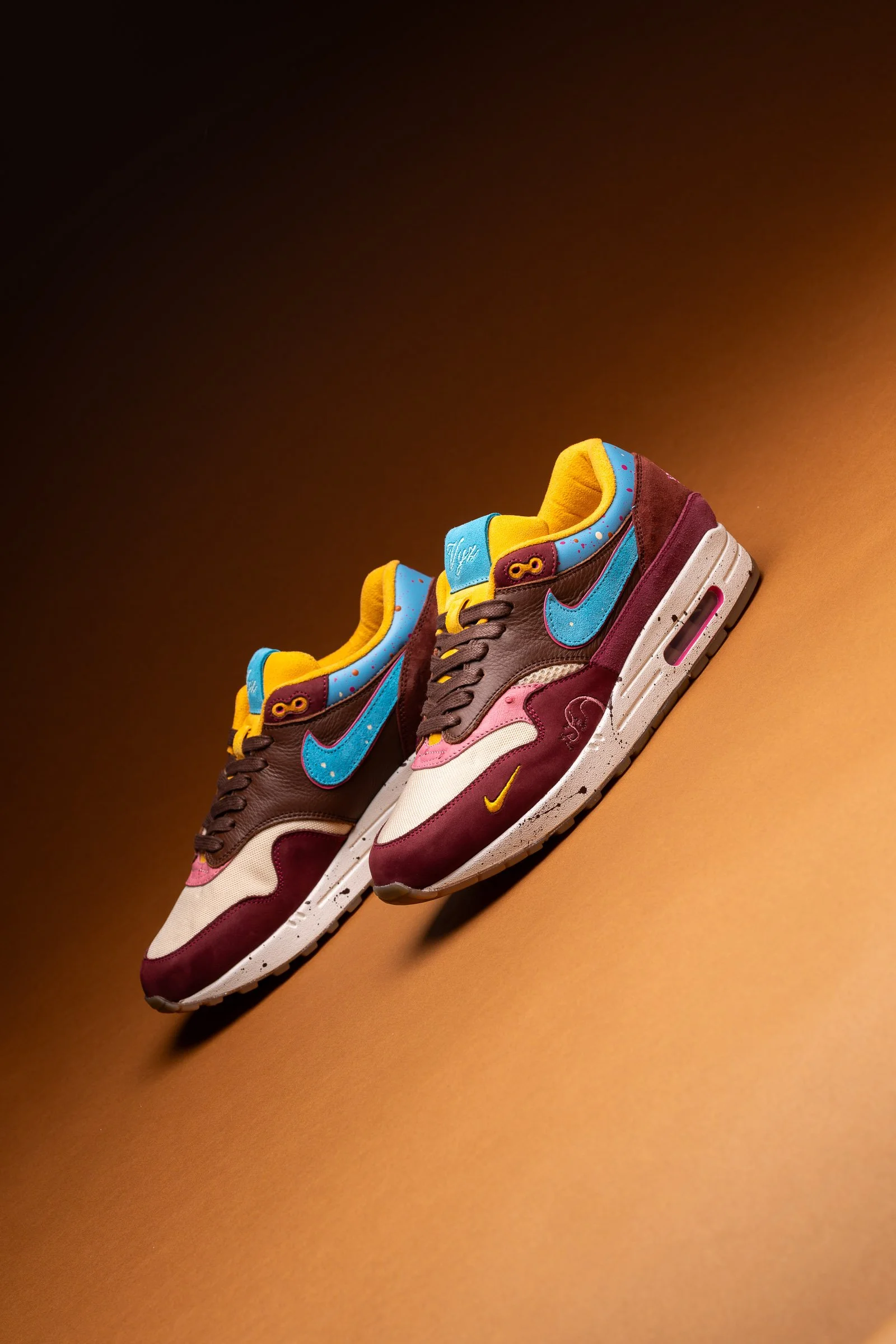 VIJZ Bespokes Custom Air Max 1 Wonka VIJZ-6.jpg