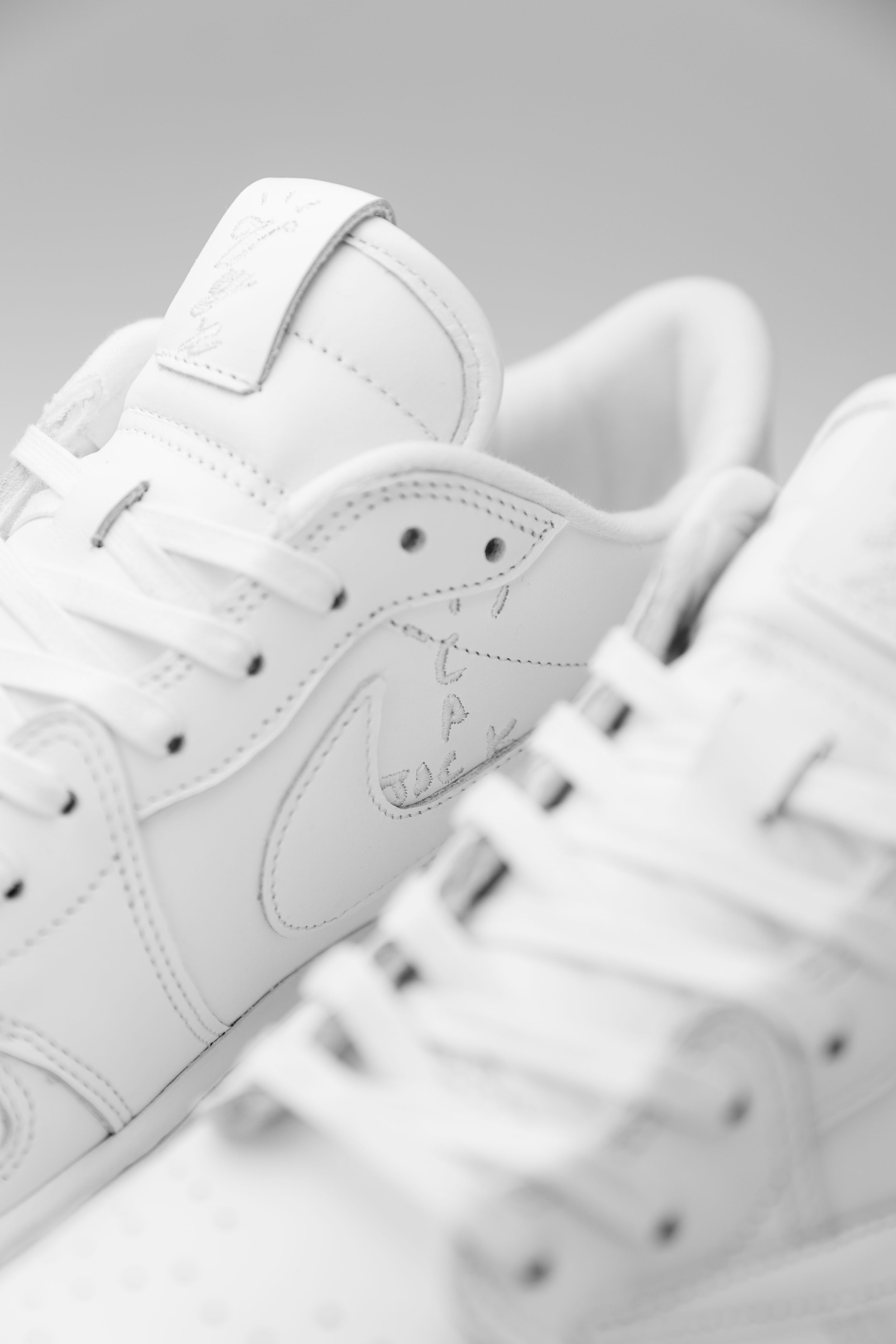 VIJZ Bespokes Custom Air Jordan 1 TS White Party-19.jpg