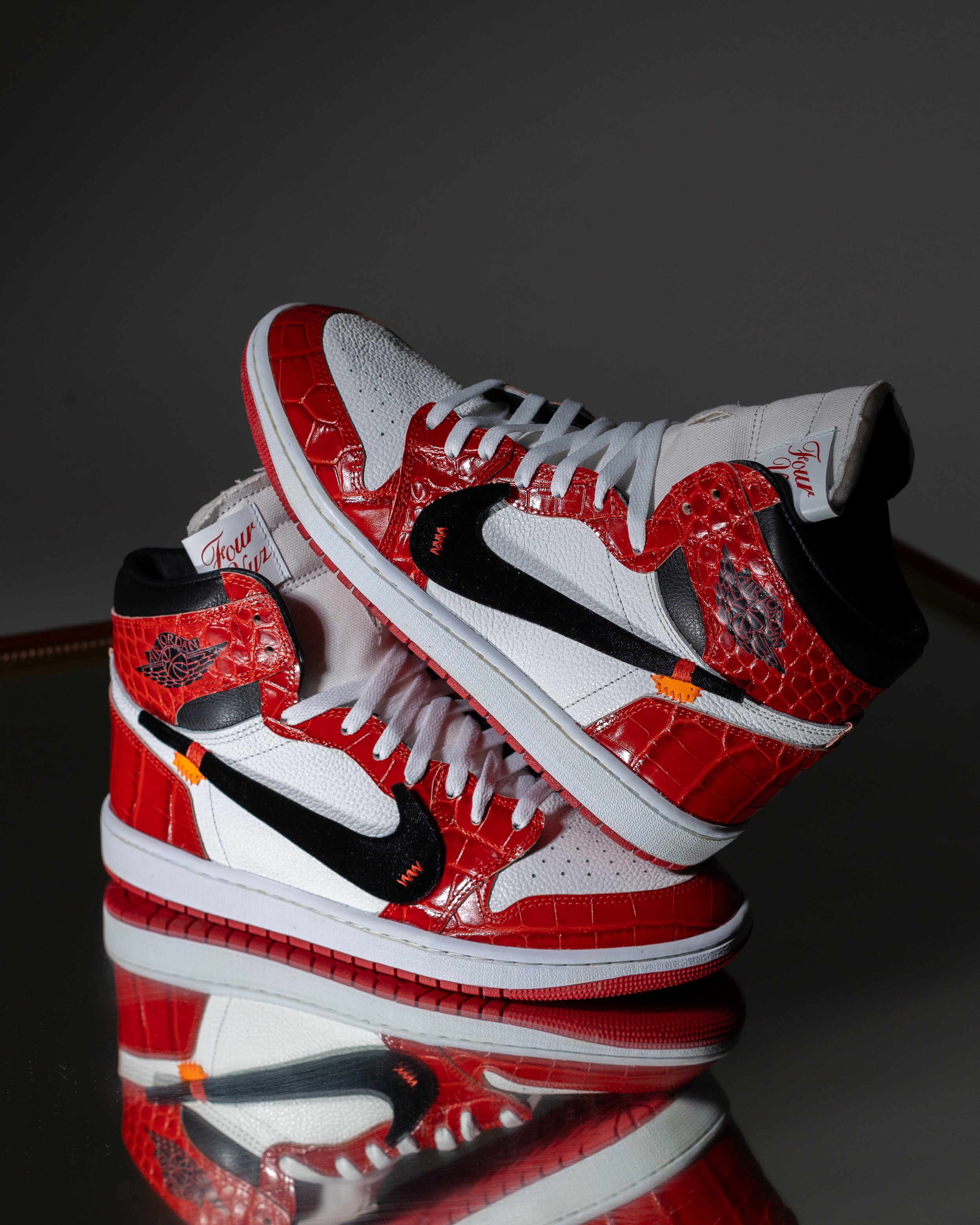 VIJZ-FOUR-Air-Jordan-1-1.jpg